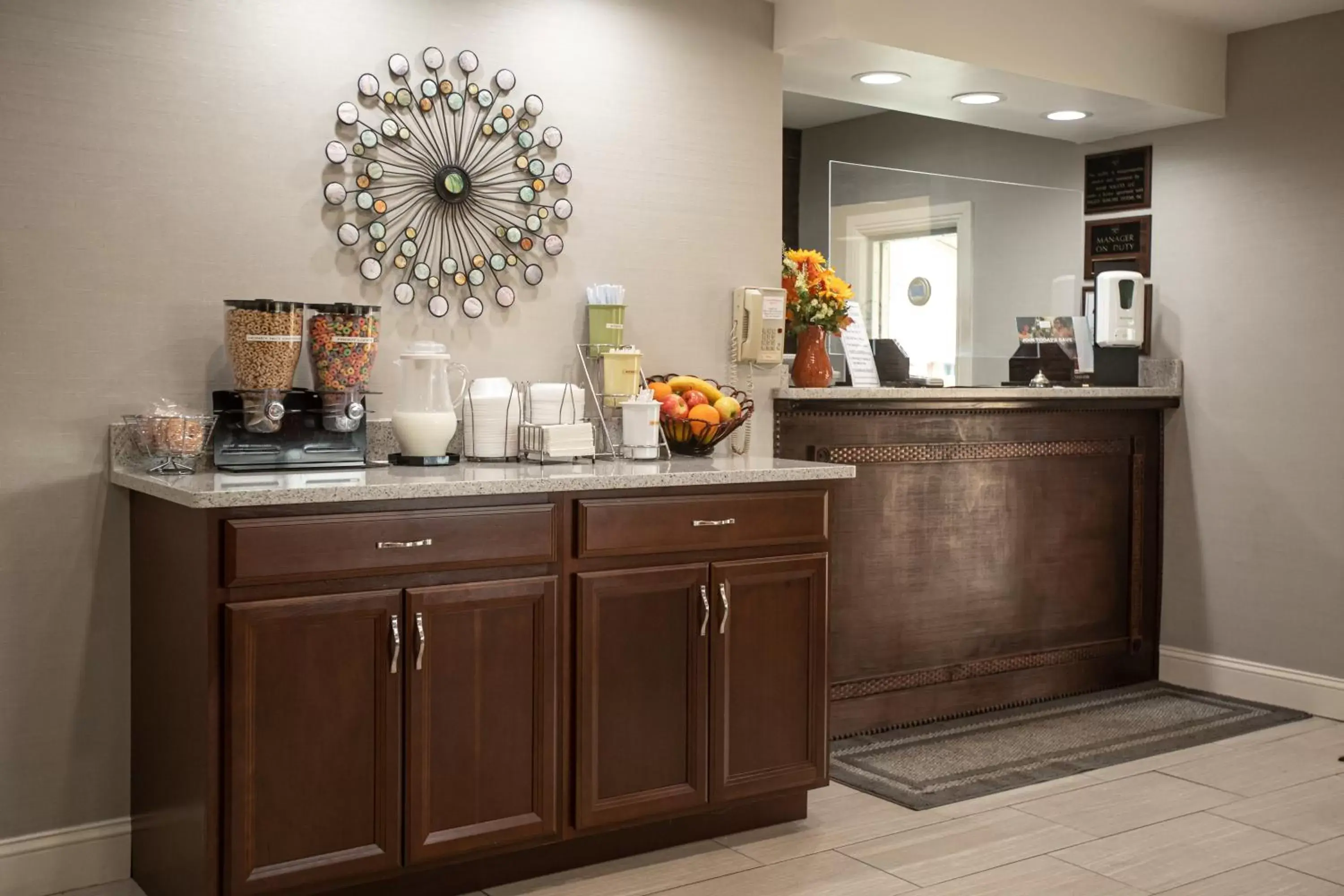 Breakfast in Knights Inn Mount Airy Breakfast in Knights Inn Mount Airy