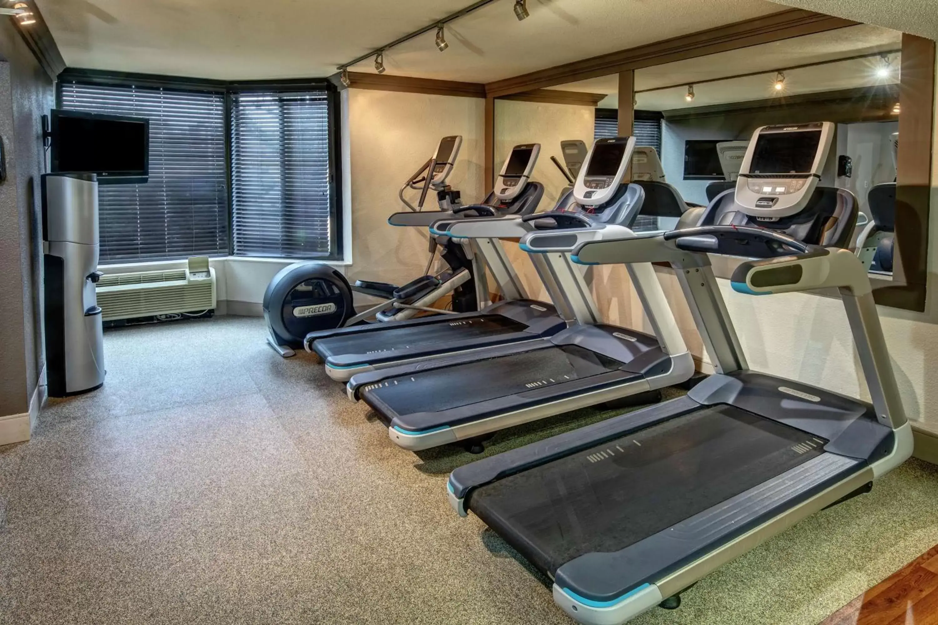 Fitness centre/facilities, Fitness Center/Facilities in DoubleTree by Hilton Jackson