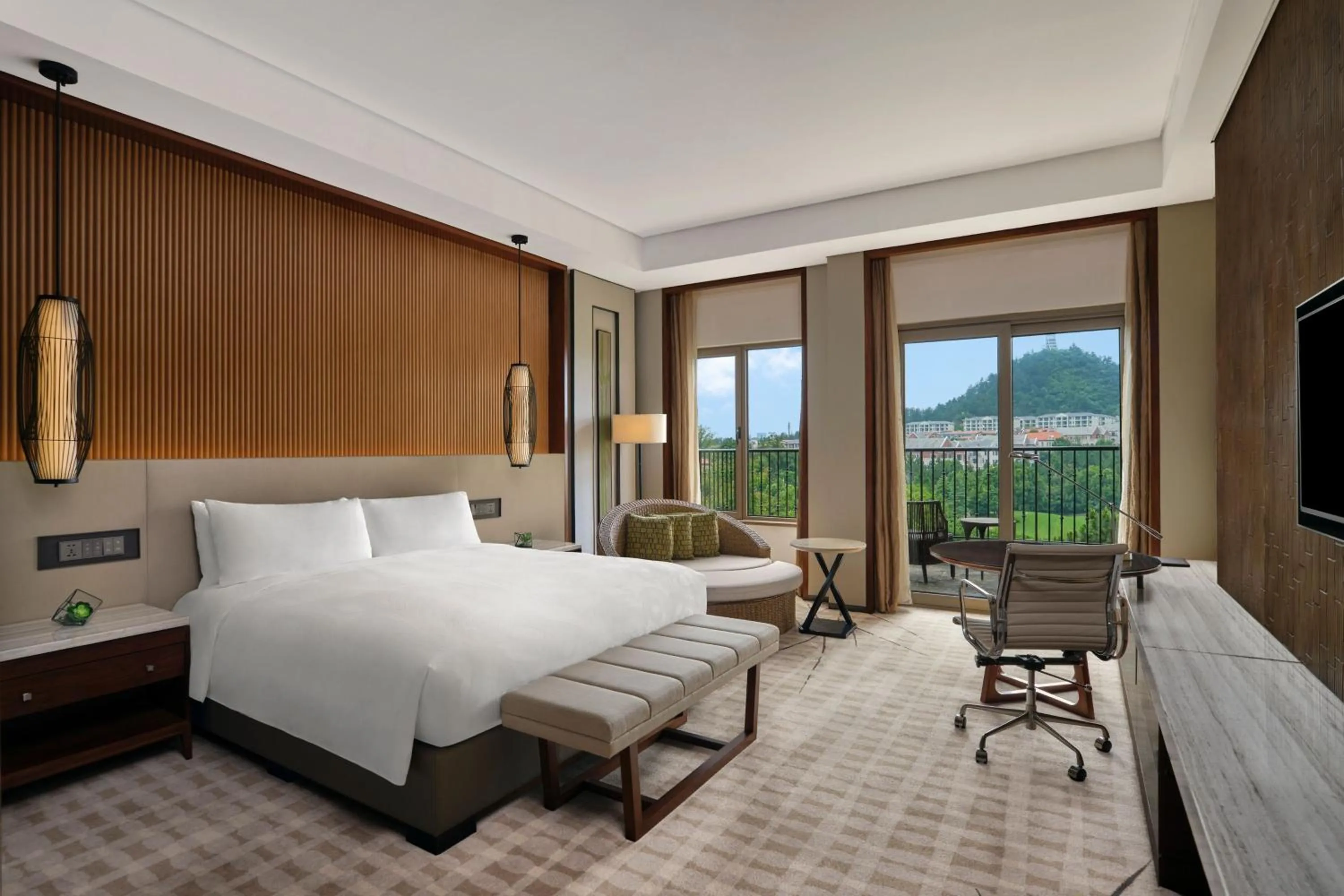 Photo of the whole room, Bed in JW Marriott Hotel Zhejiang Anji