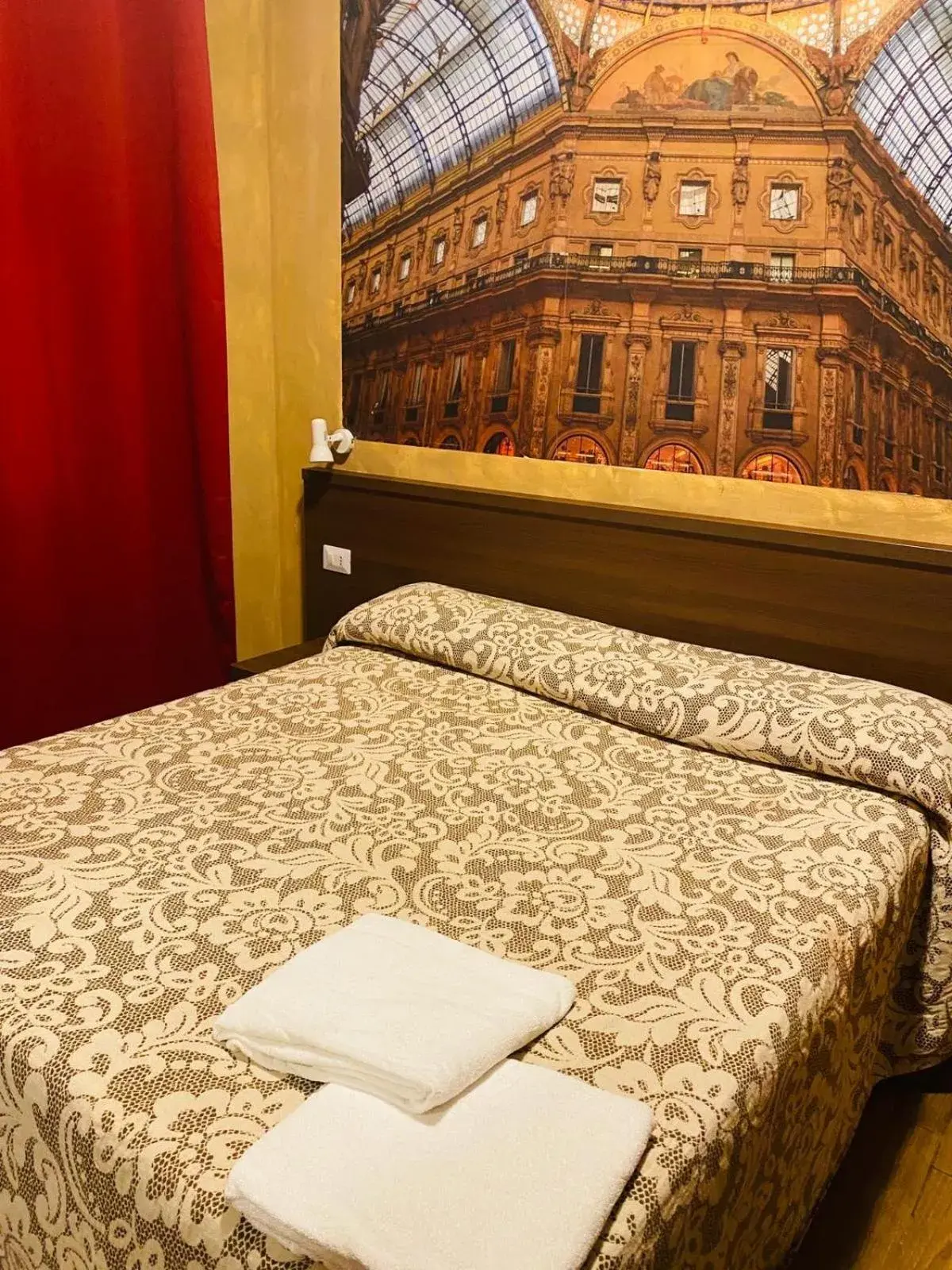 Bed in Albergo Corvetto Corso Lodi