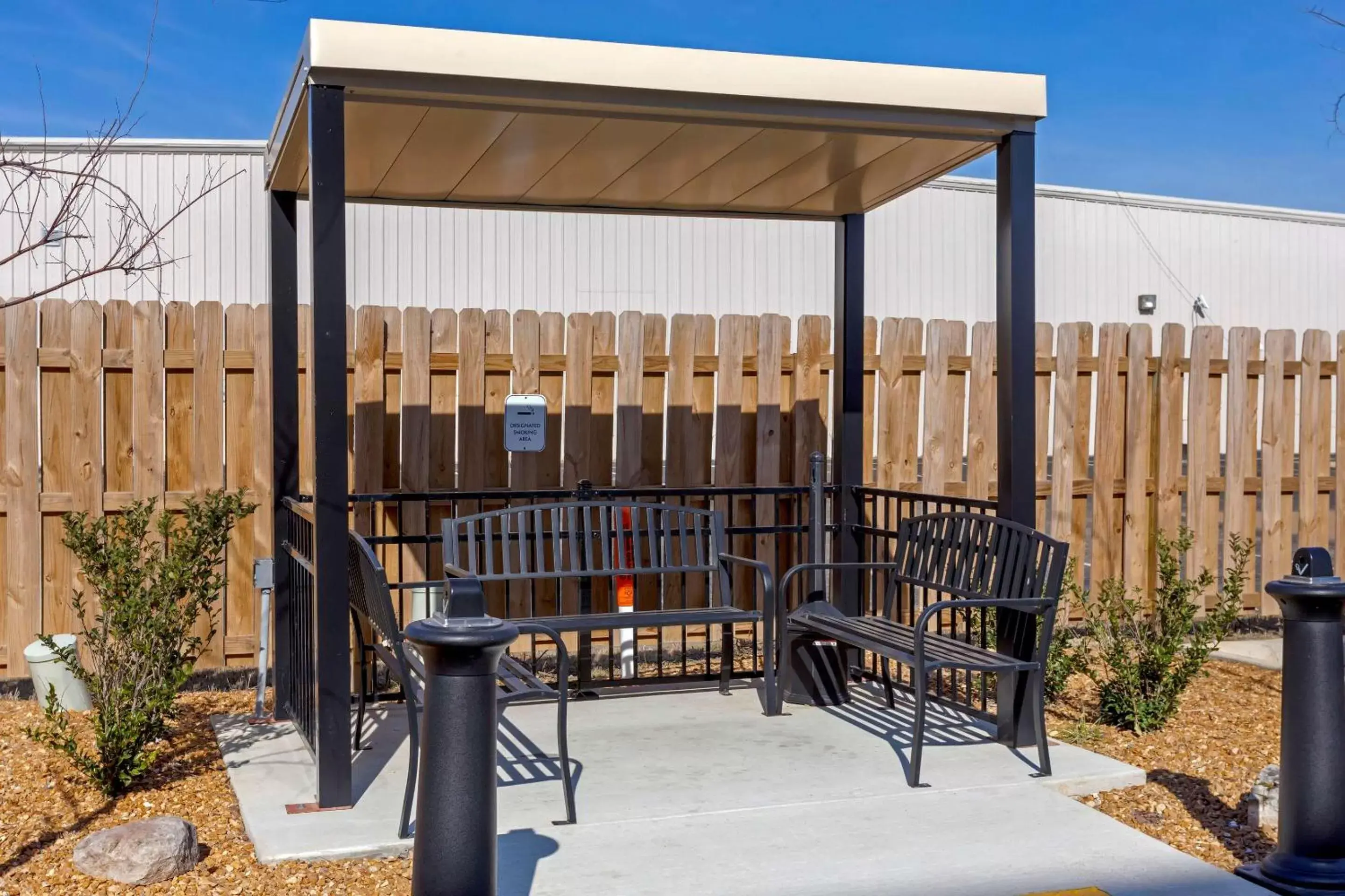 Patio in Comfort Inn