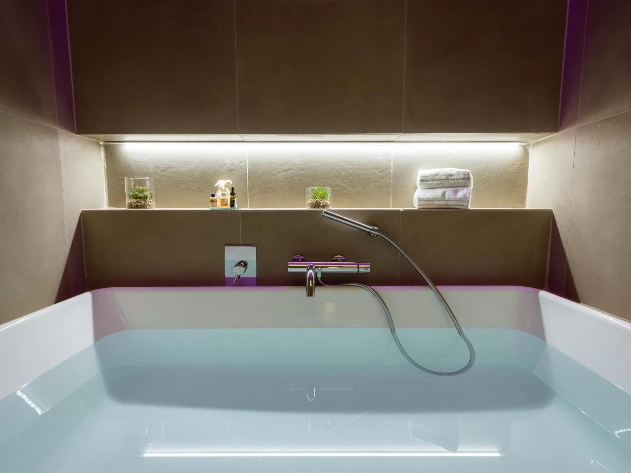 Bath in Renascentia in Florence - Adults Only