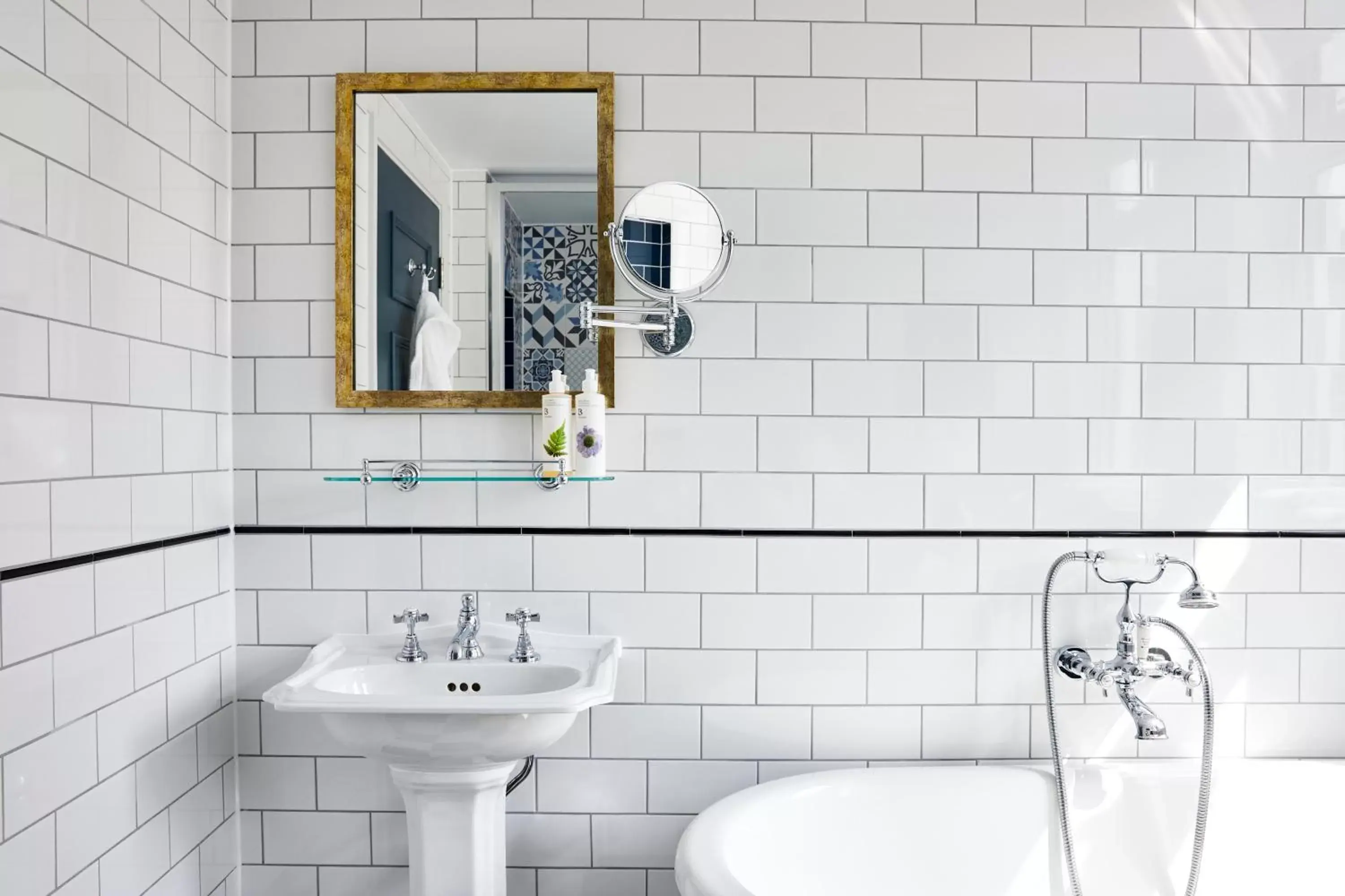 Photo of the whole room, Bathroom in Hotel Indigo - Stratford Upon Avon, an IHG Hotel