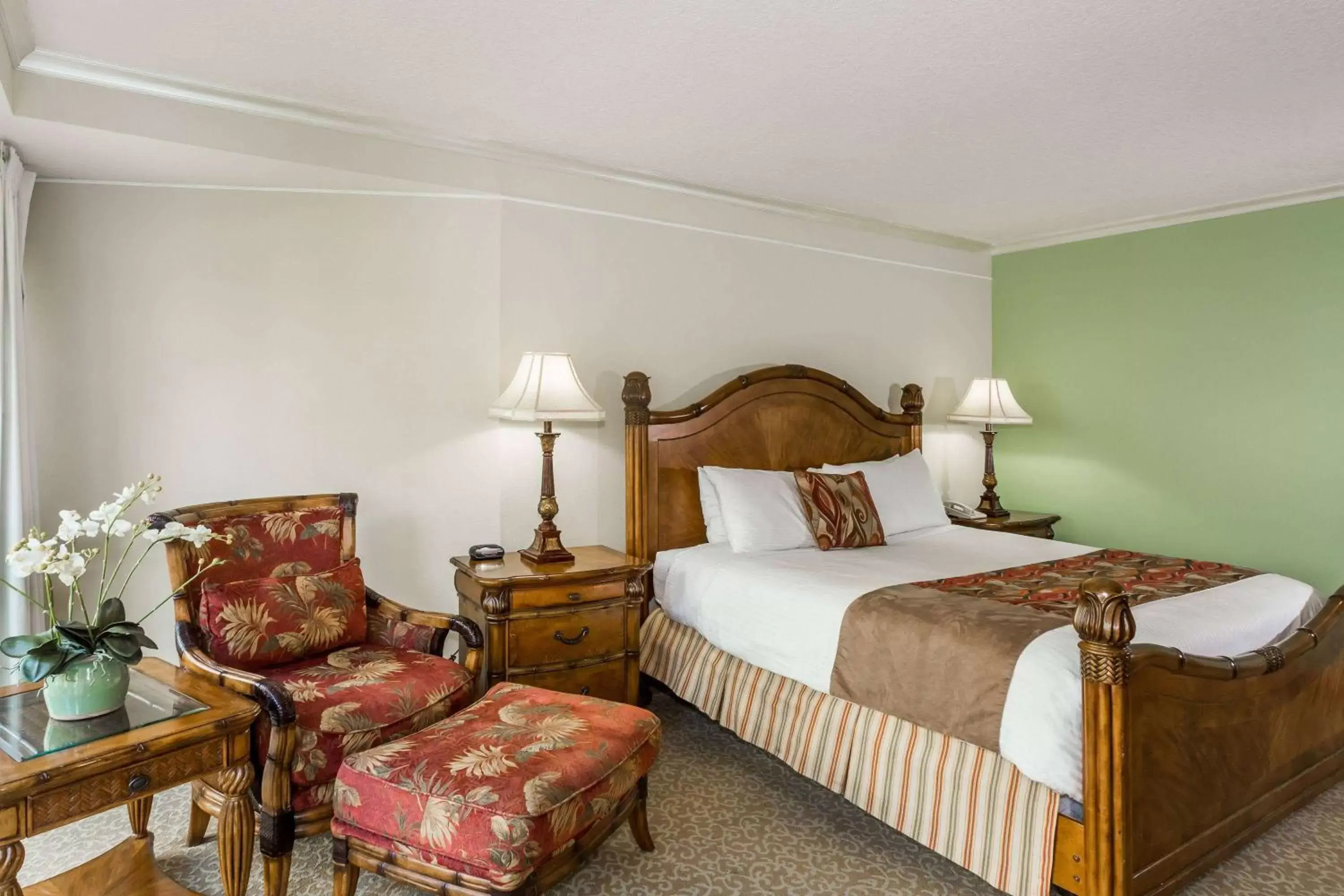 Photo of the whole room, Bed in Safety Harbor Resort & Spa Trademark Collection by Wyndham