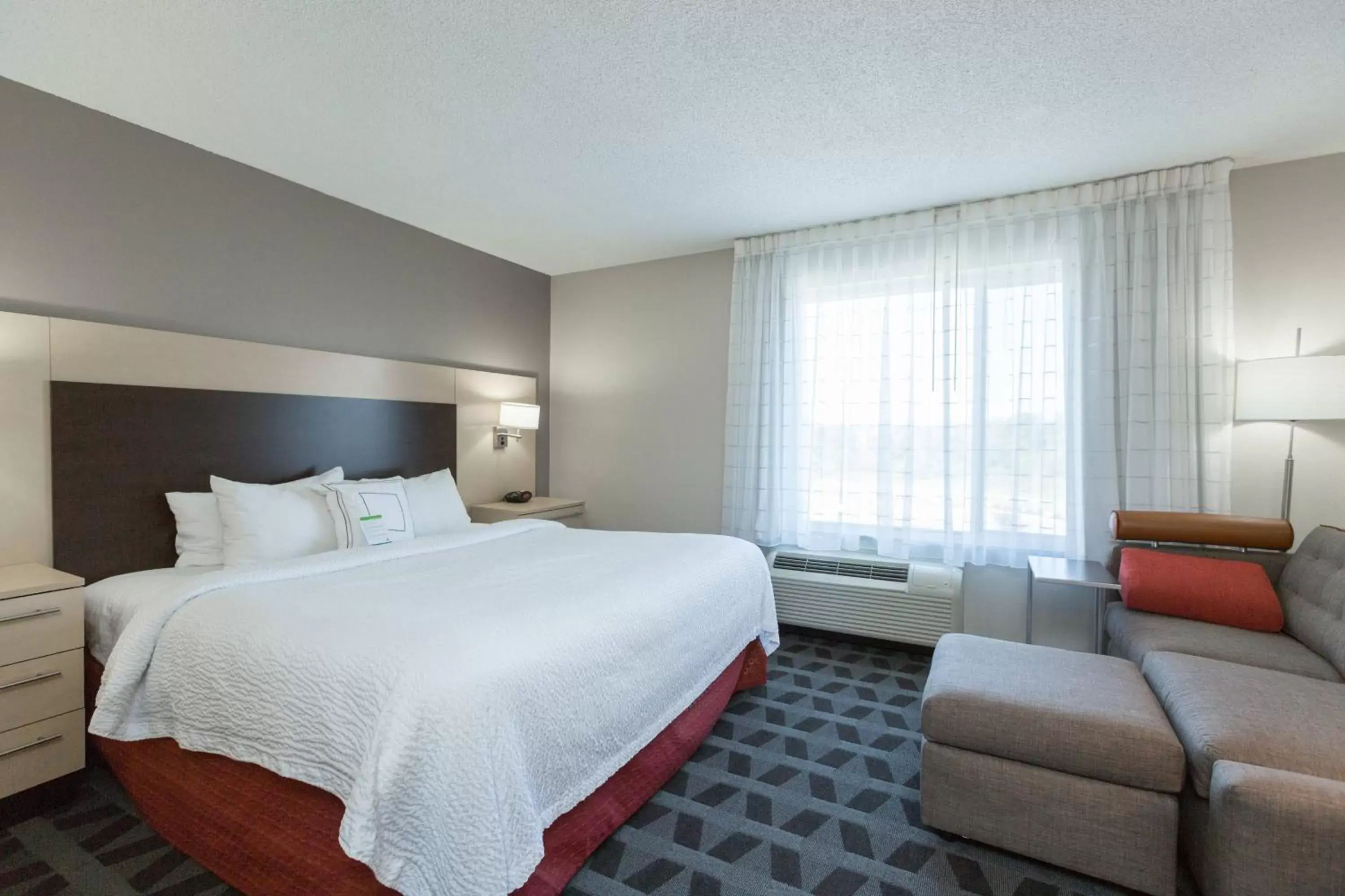Photo of the whole room, Bed in TownePlace Suites Winchester