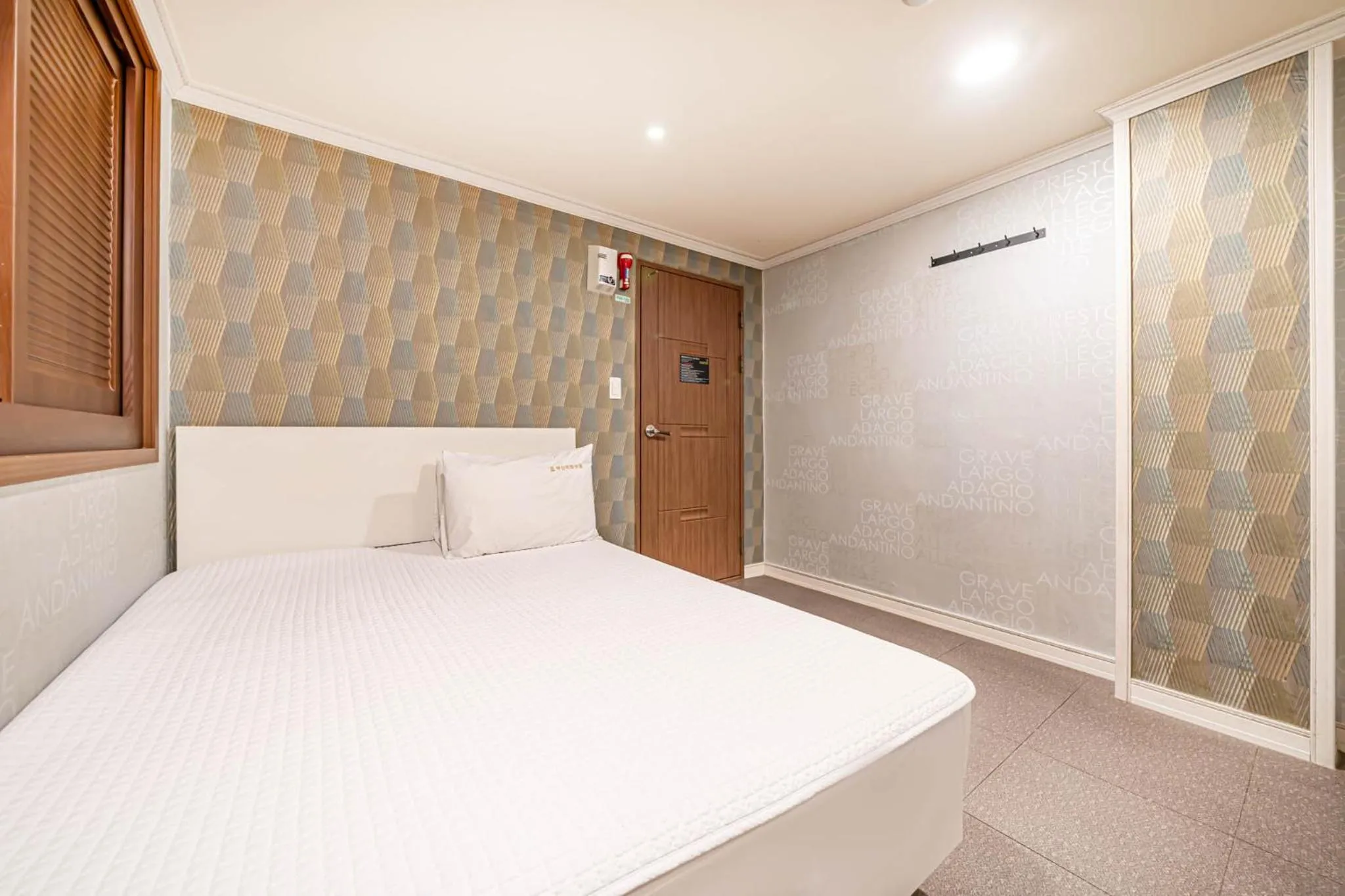 Bedroom, Bed in Top Motel Busan