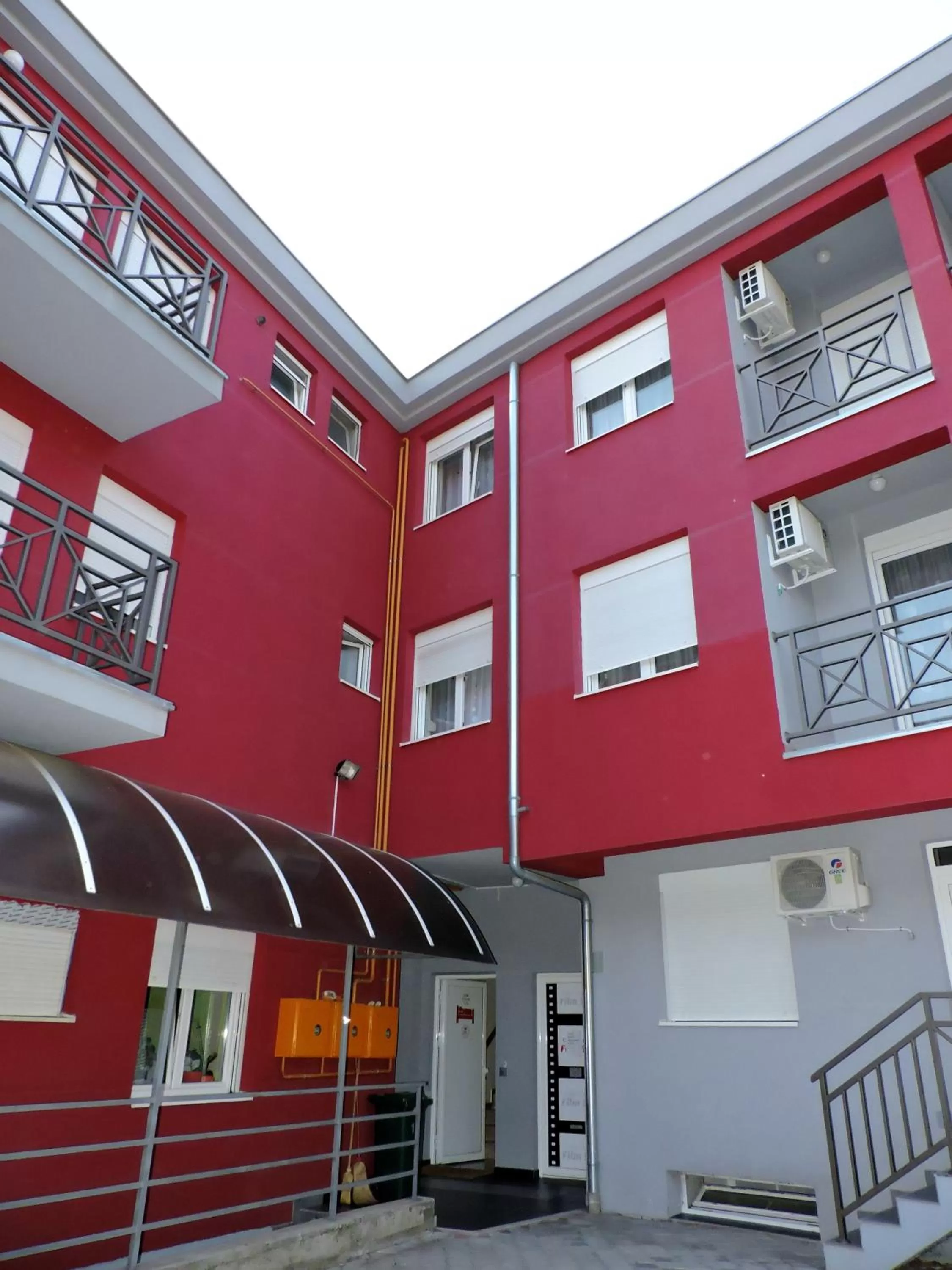 Property building in B&B Zmajevo Gnezdo 021