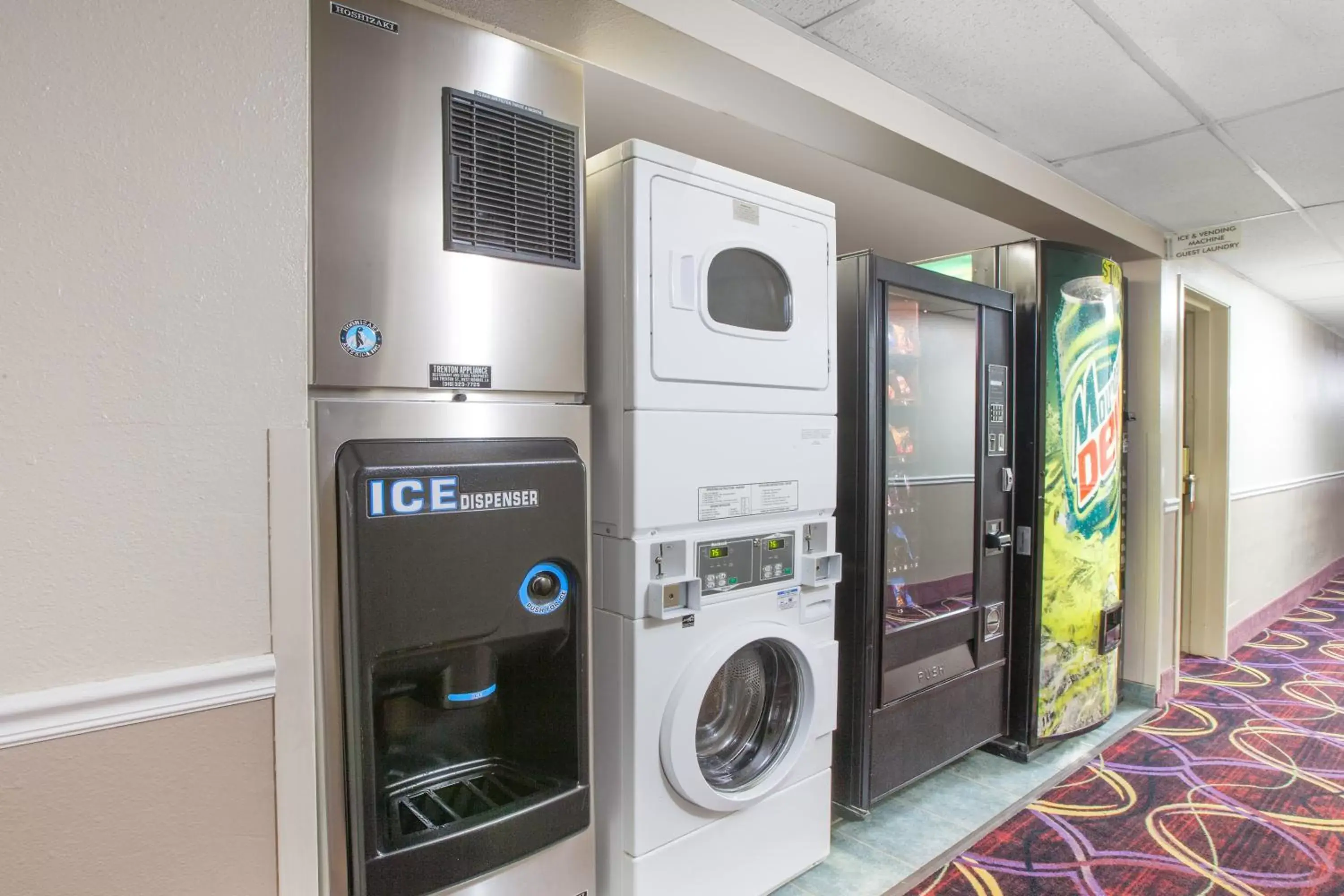 Food and drinks, Kitchen/Kitchenette in Super 8 by Wyndham Natchitoches