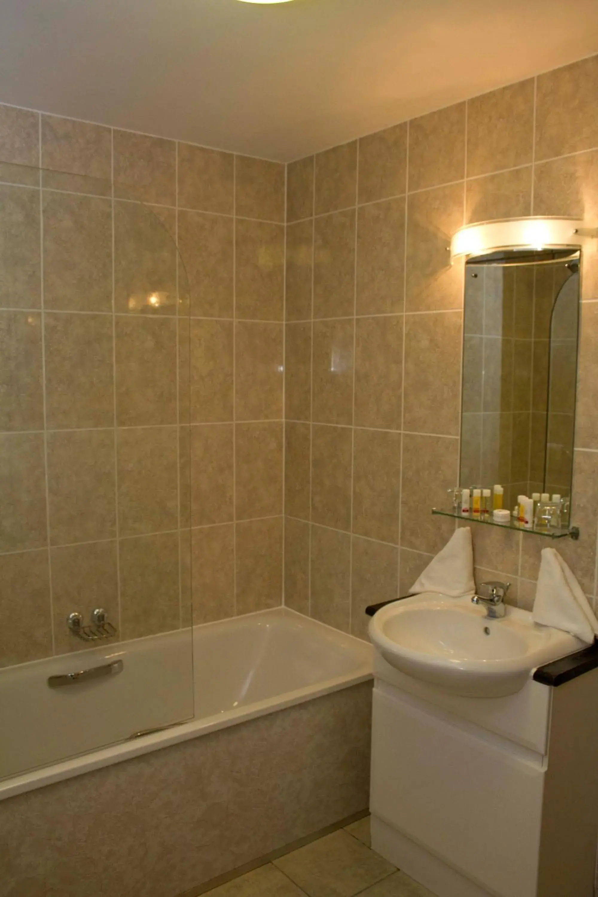 Shower, Bathroom in The Rutland Hotel