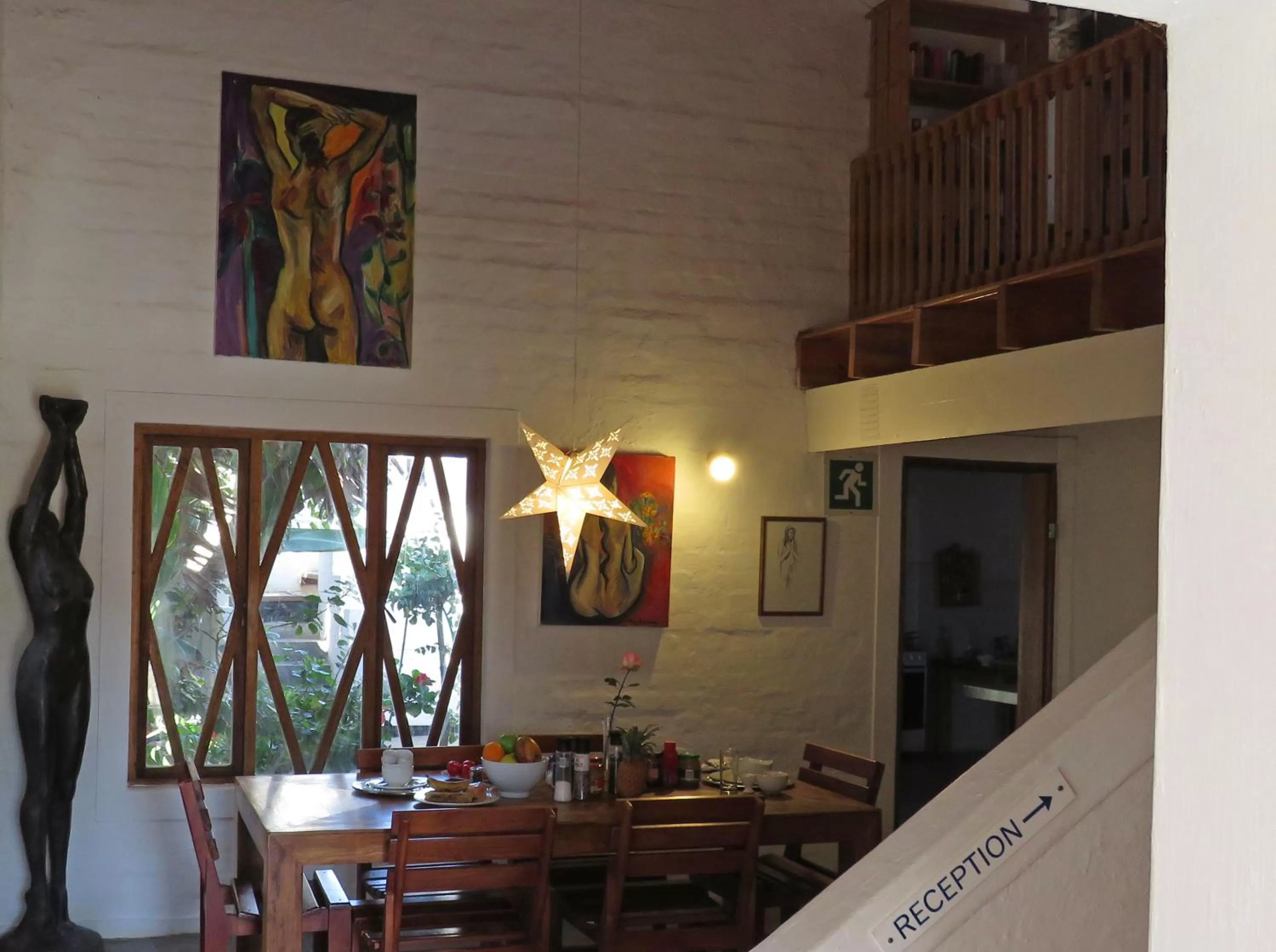 Restaurant/Places to Eat in Alternative Space B & B