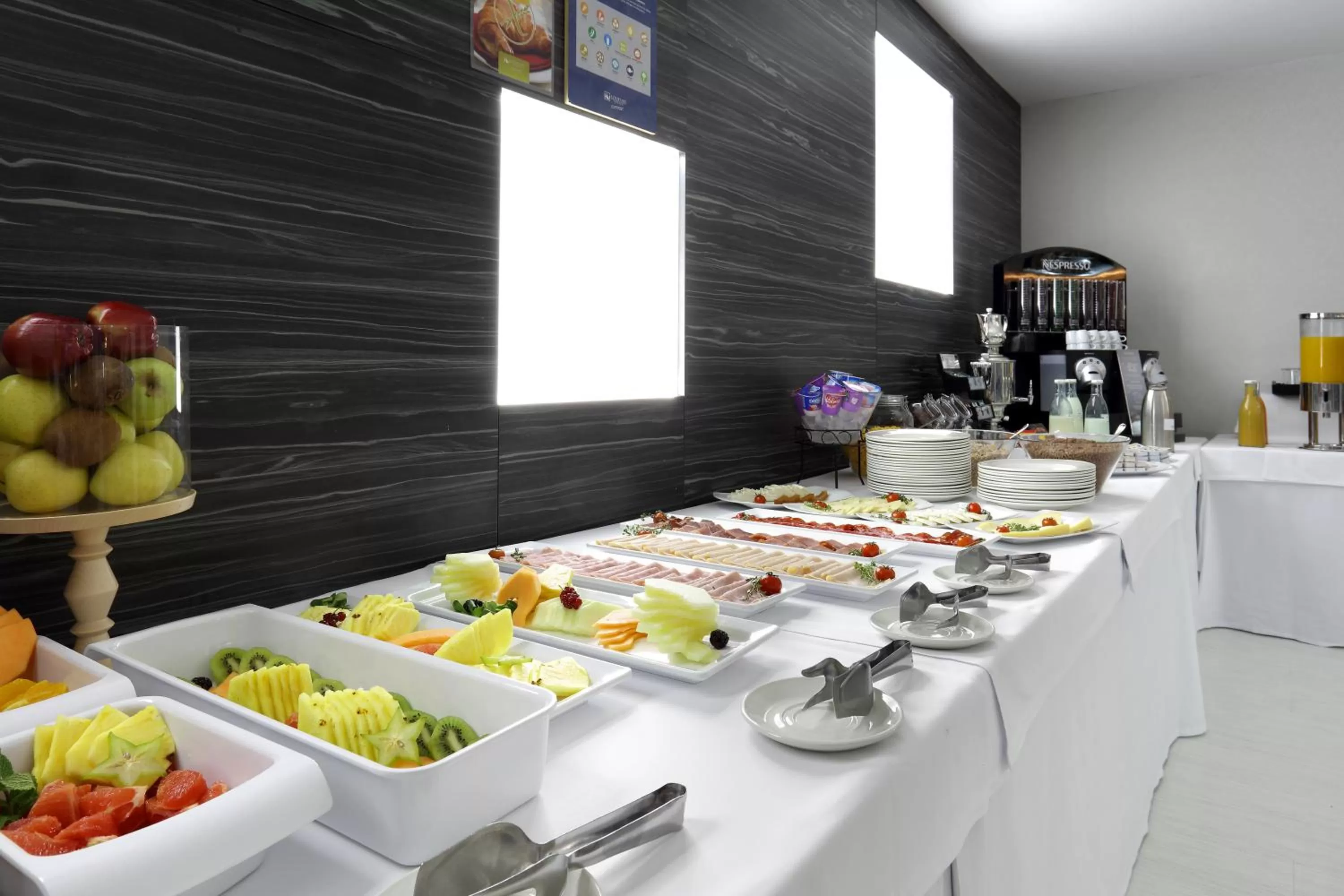 Buffet breakfast in Eurostars Arenas de Pinto