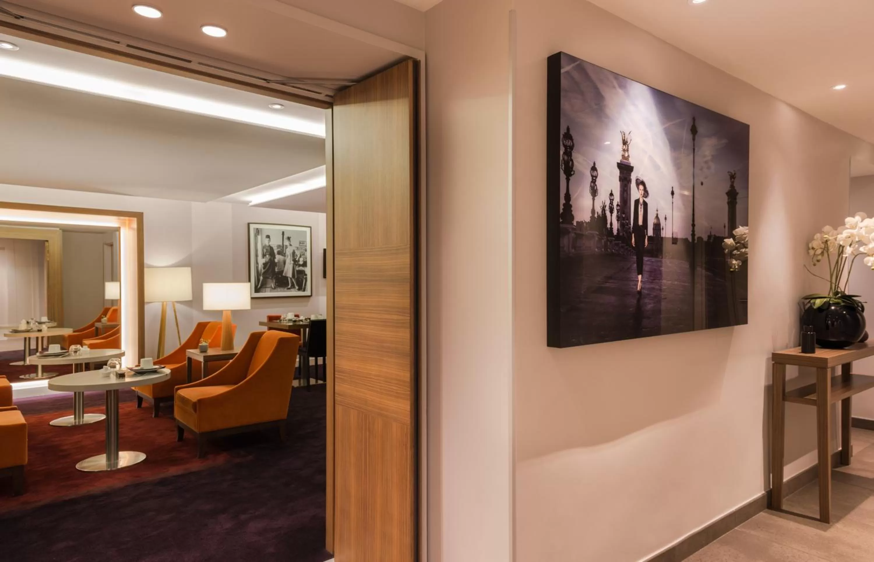 Restaurant/places to eat in Hôtel le Derby Alma by Inwood Hotels