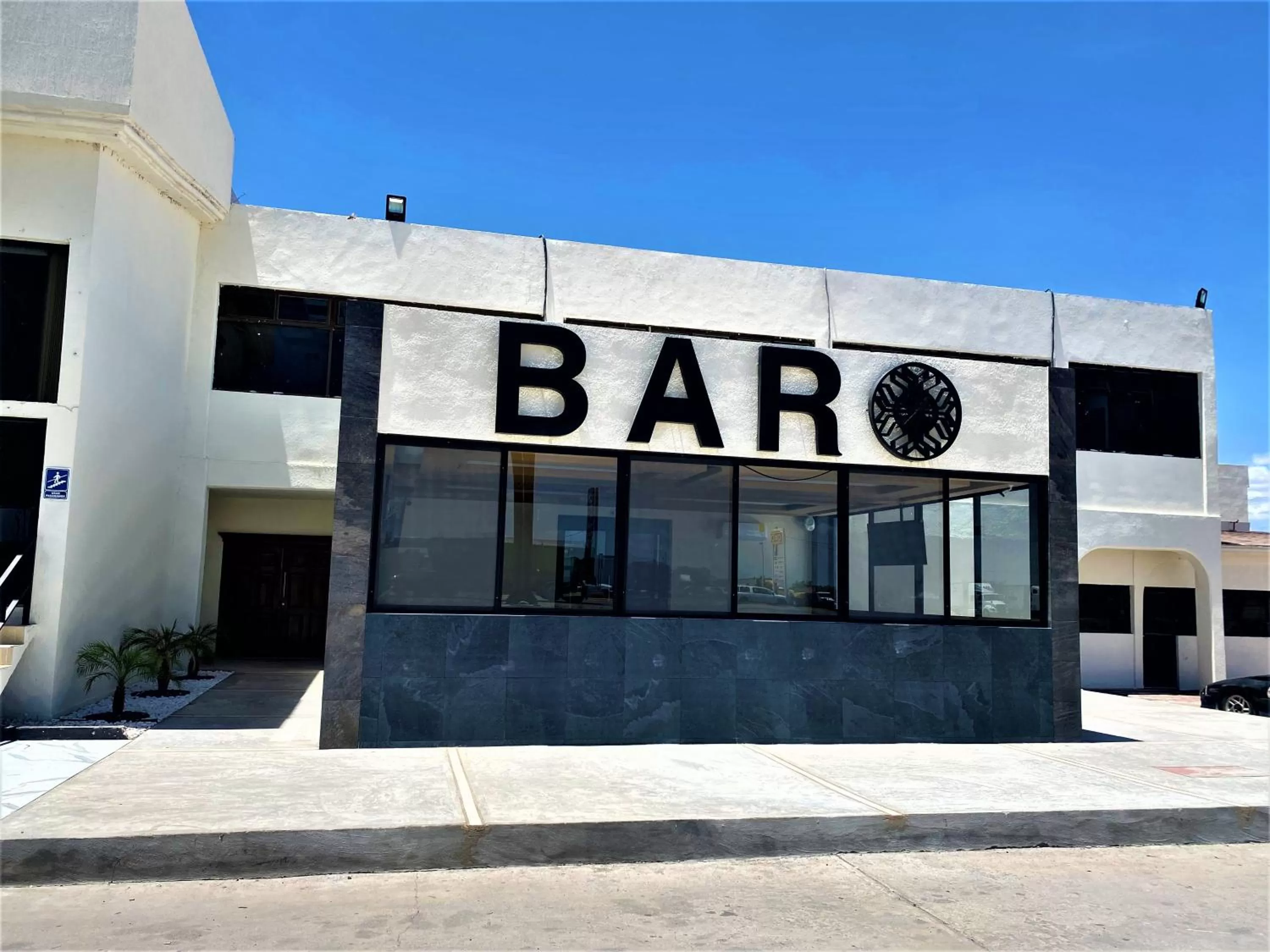 Lounge or bar in KAVIA MEOQUI HOTEL & SUITES