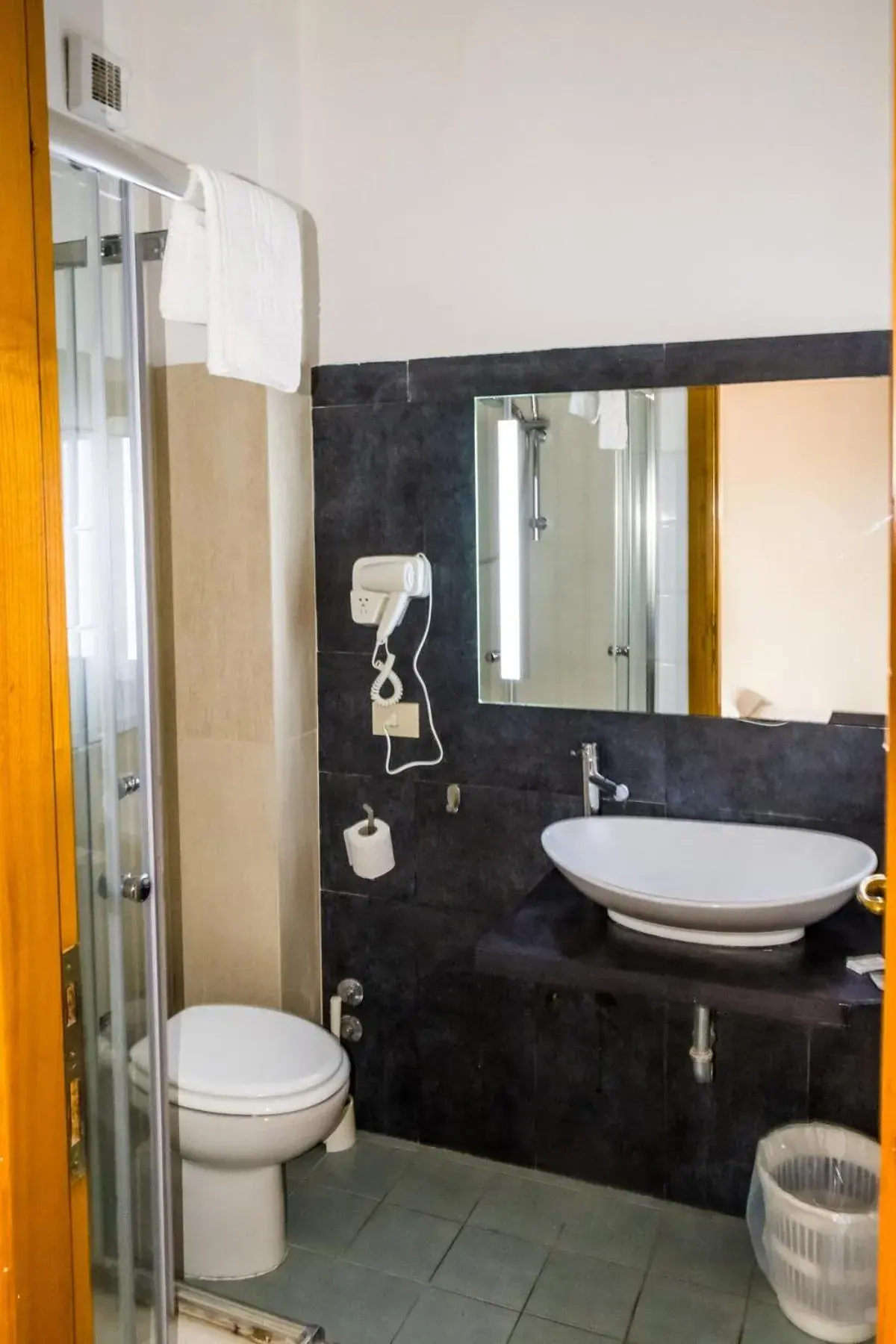 Shower, Bathroom in Hotel Casale dei Massimi