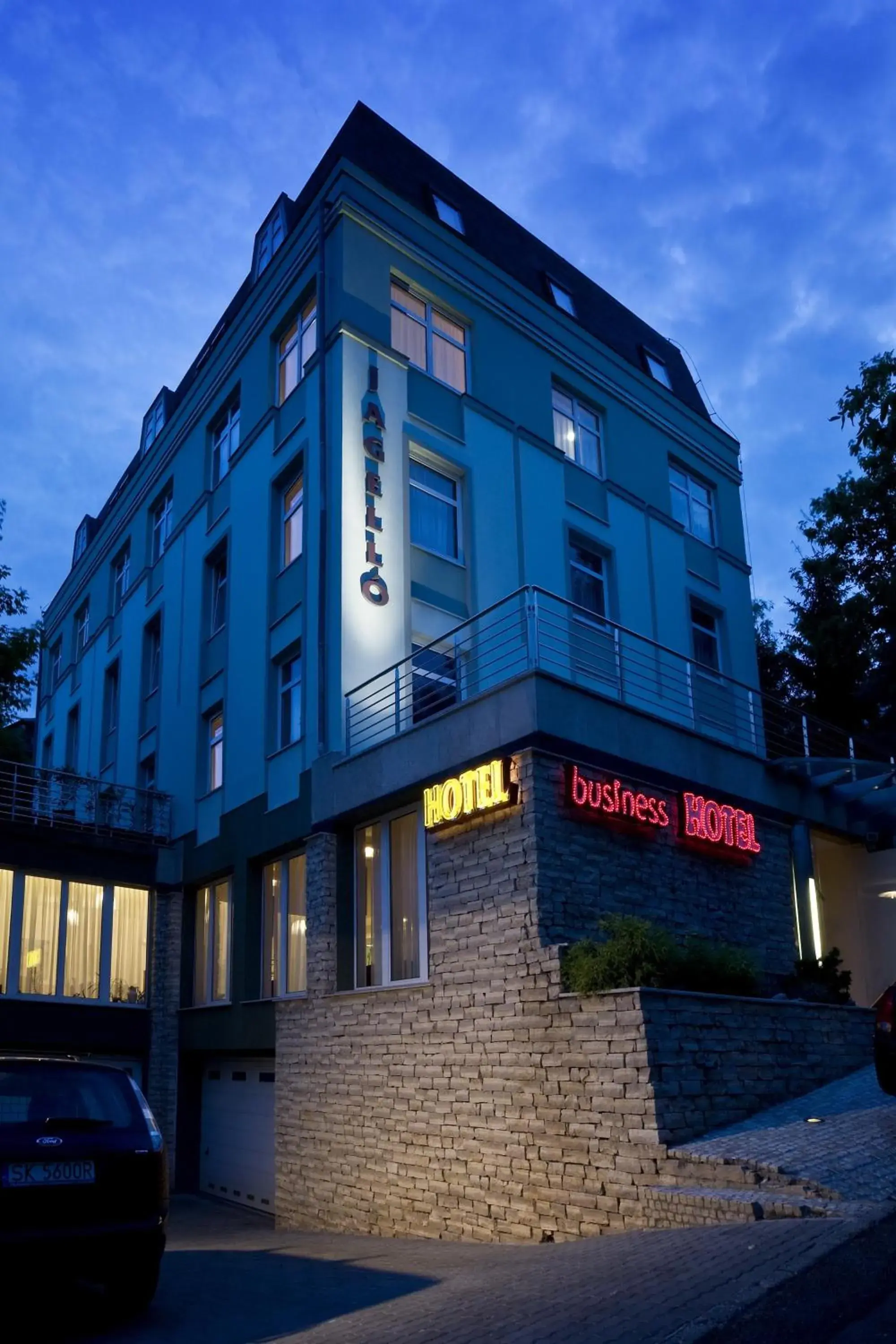 Facade/entrance, Property Building in Jagelló Business Hotel