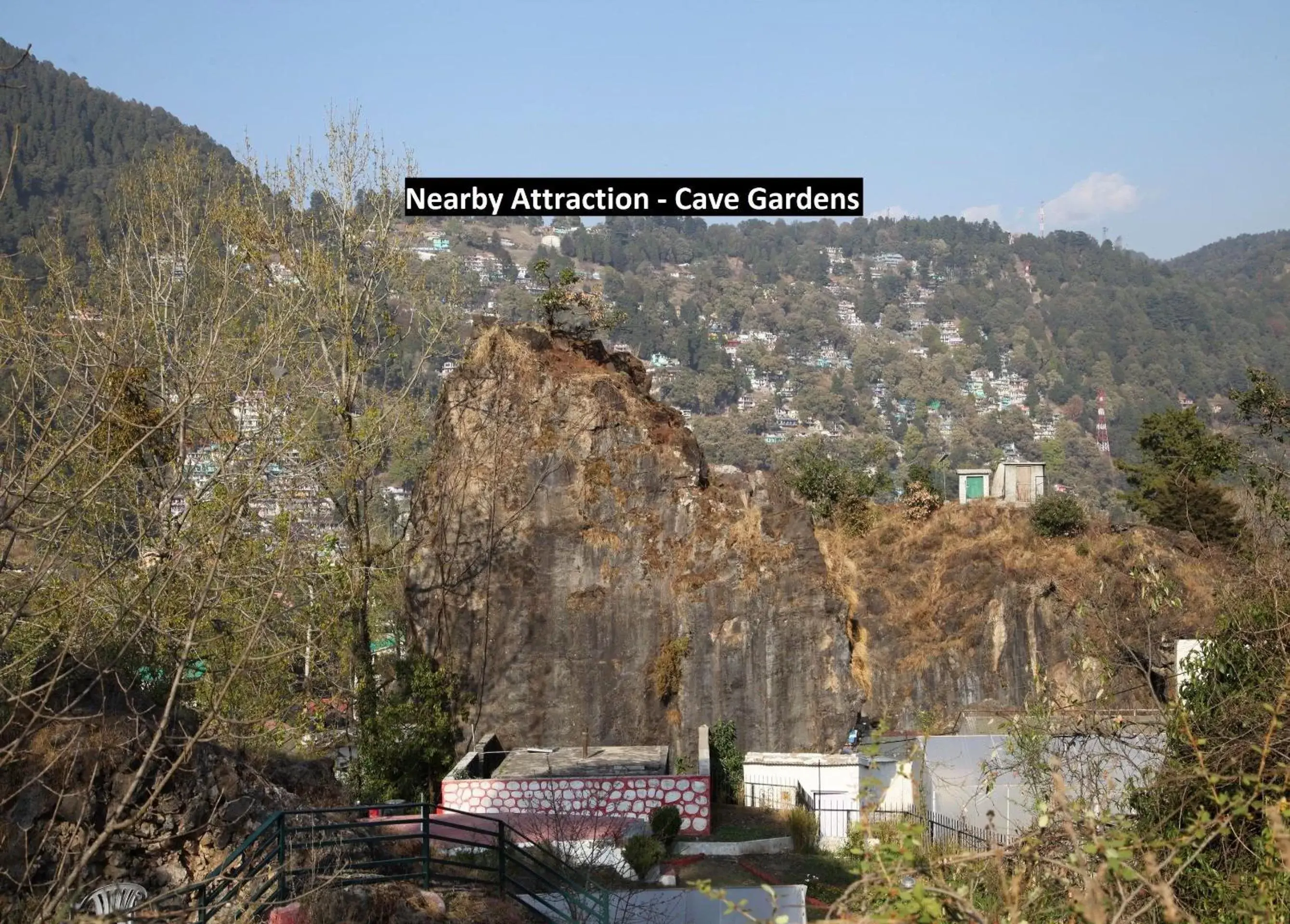 Facade/entrance, Mountain View in Super OYO Summer King