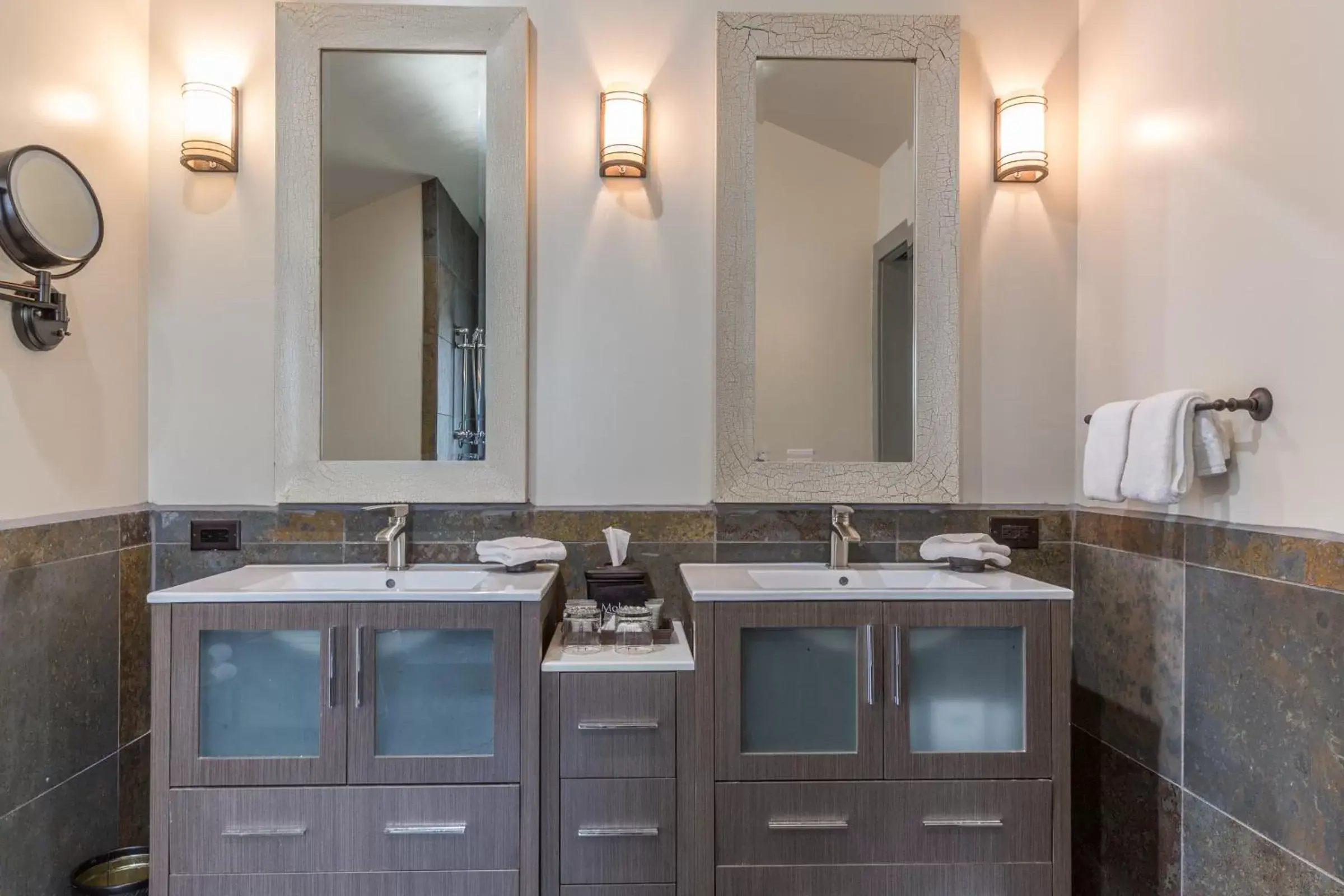 Bathroom in Heritage House Resort & Spa