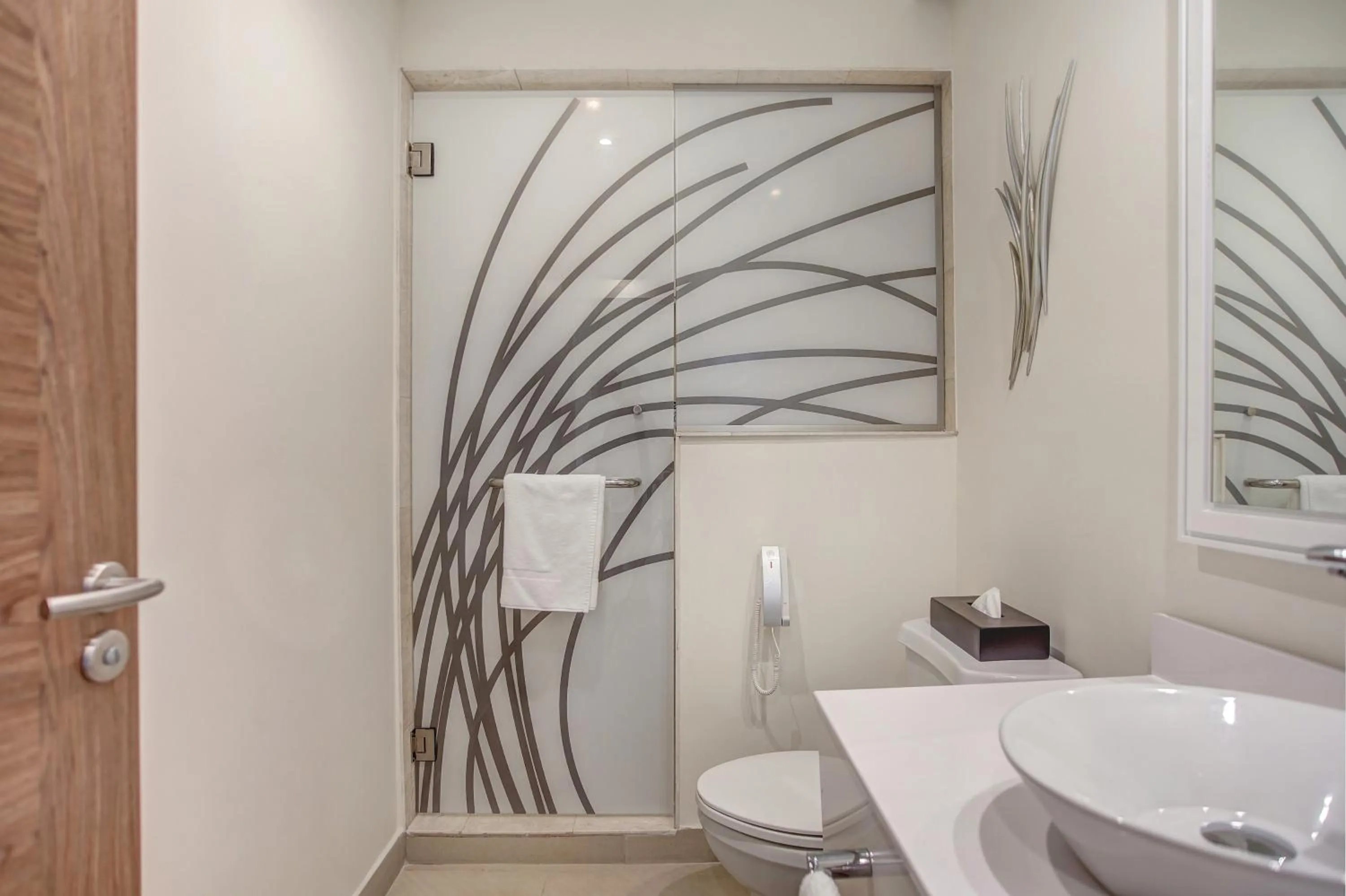 Bathroom in Royalton Saint Lucia, An Autograph Collection All-Inclusive Resort