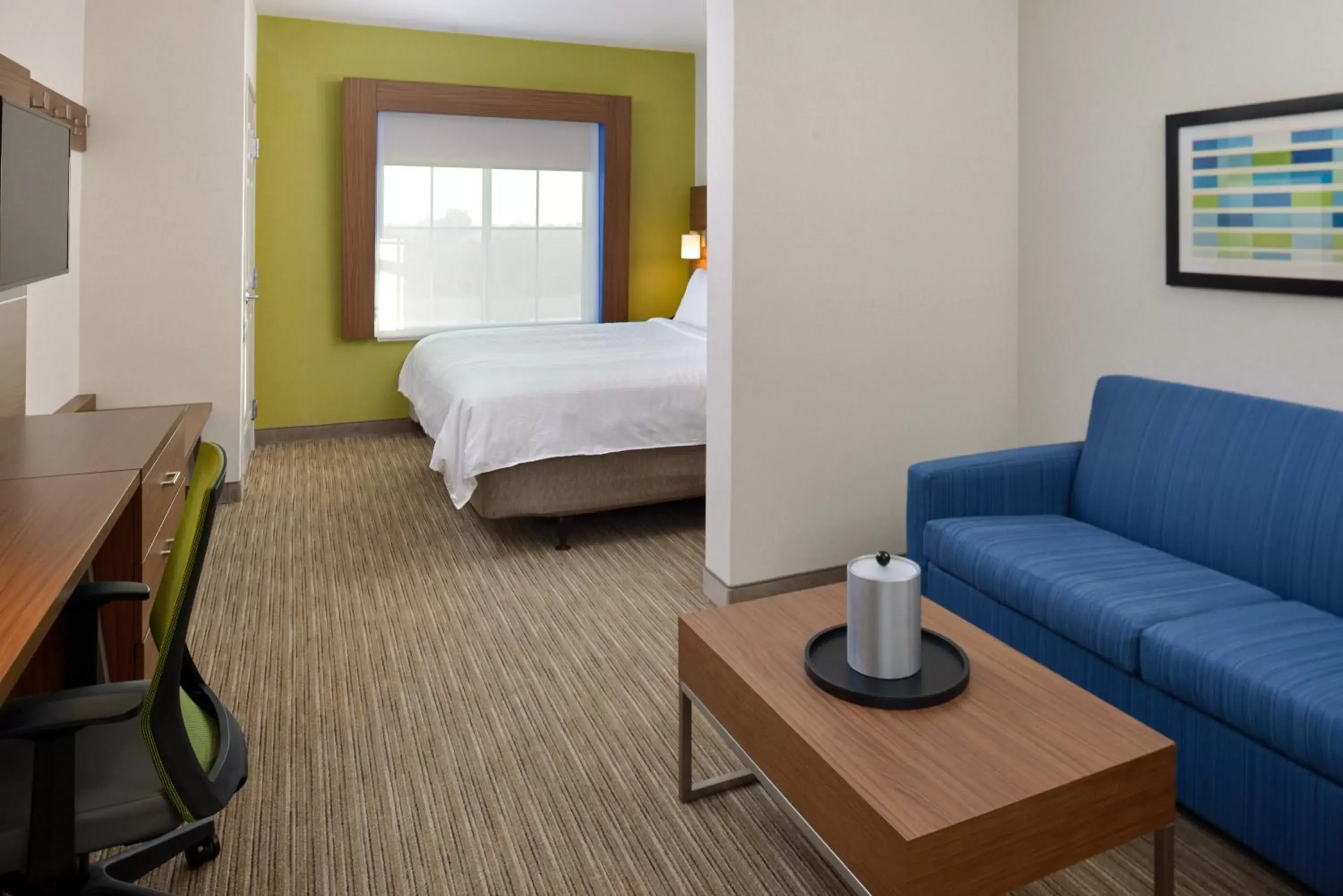 Photo of the whole room in Holiday Inn Express Lodi, an IHG Hotel