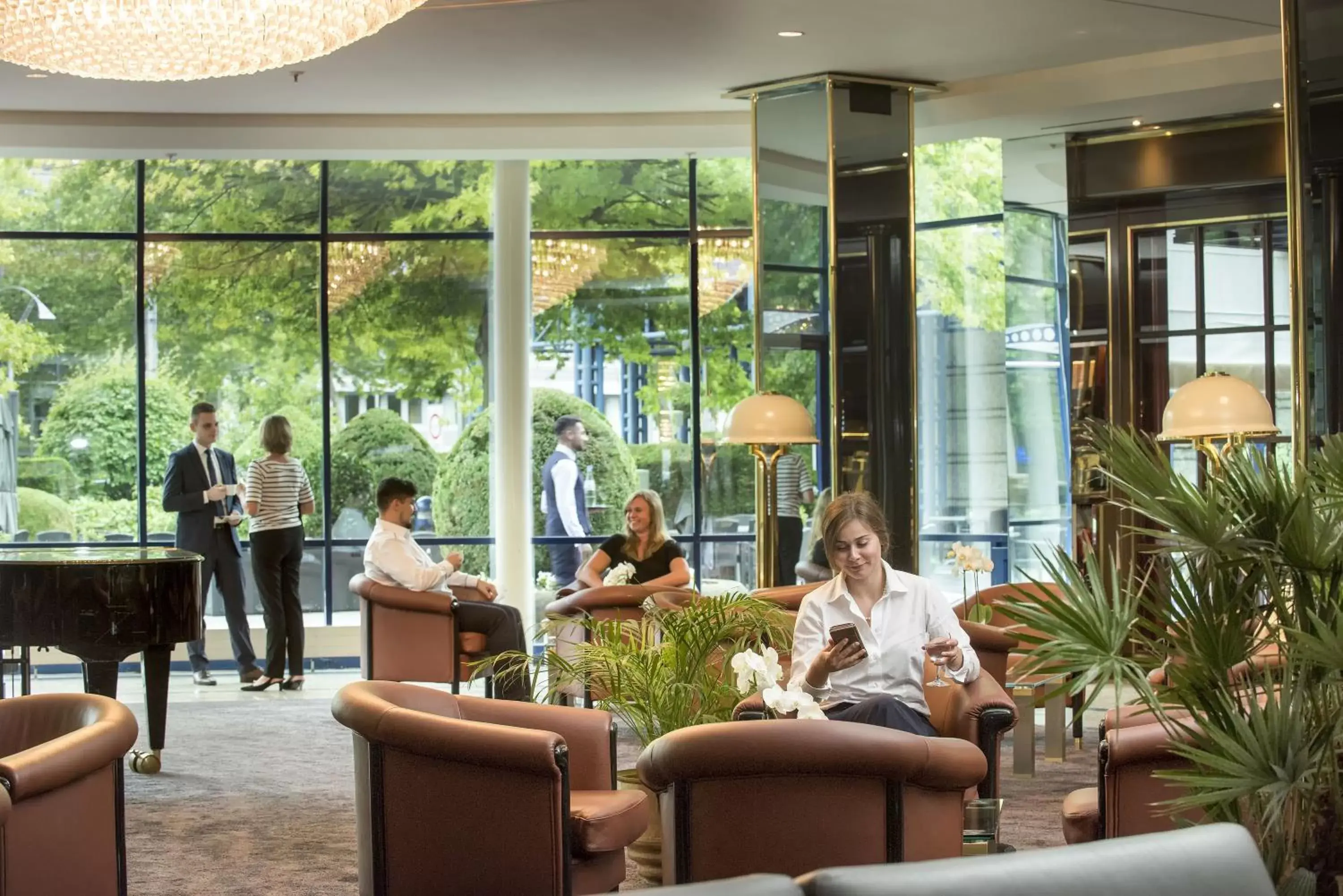 Lobby or reception in Maritim Hotel Bonn