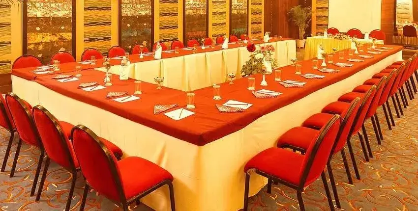 Banquet/Function facilities, Business Area/Conference Room in Hotel Hindusthan International, Varanasi