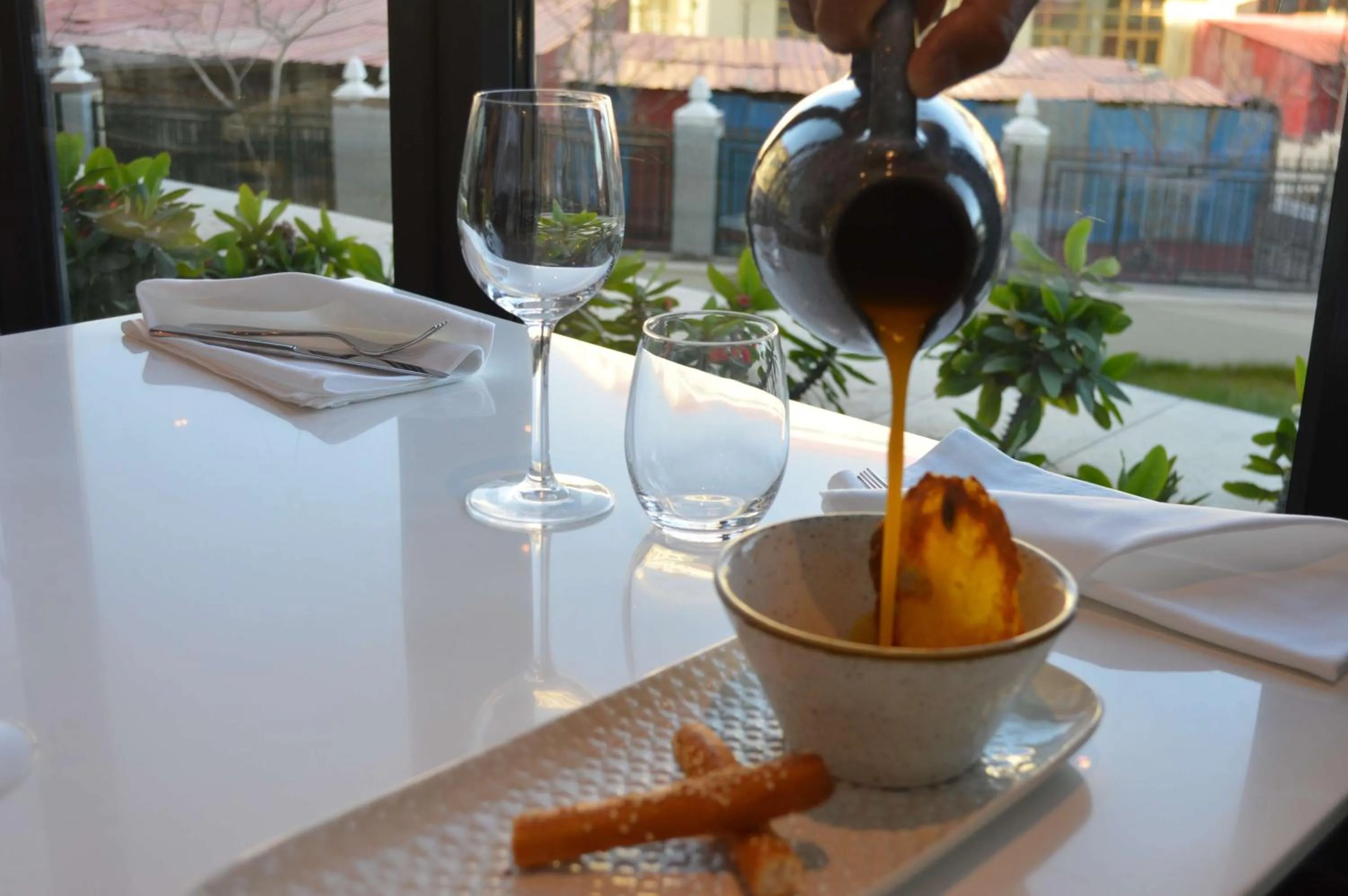 Restaurant/places to eat in Radisson Blu Hotel & Residence Maputo