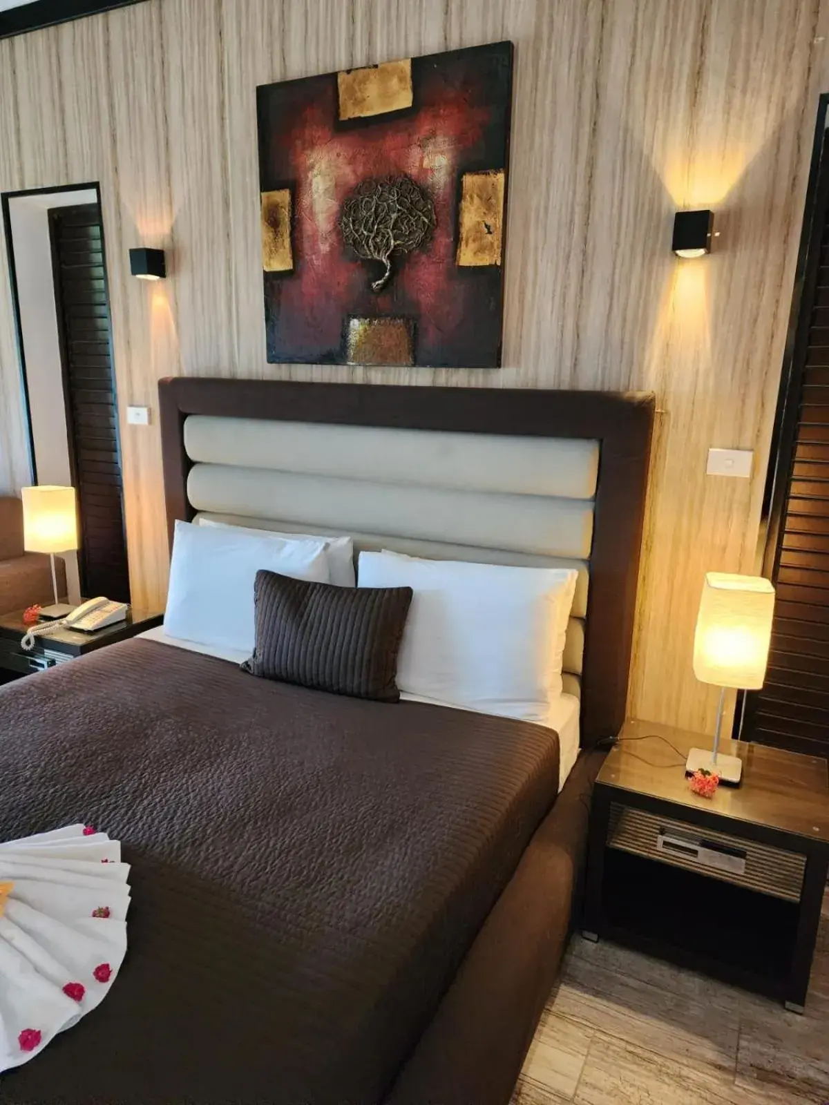 Bed in The Crow's Nest Resort Fiji Bed in The Crow's Nest Resort Fiji