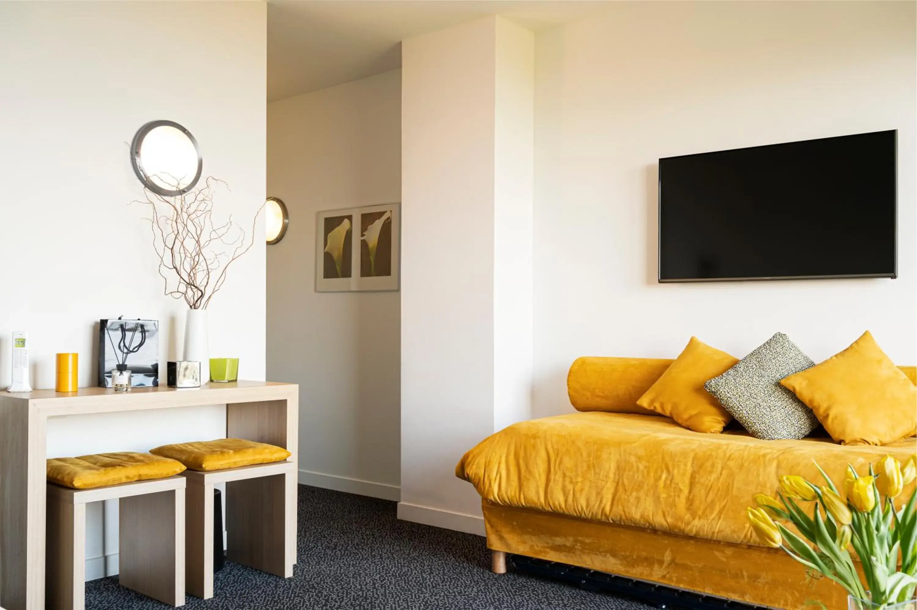 TV and multimedia, Seating Area in Grand Hotel Du Golfe