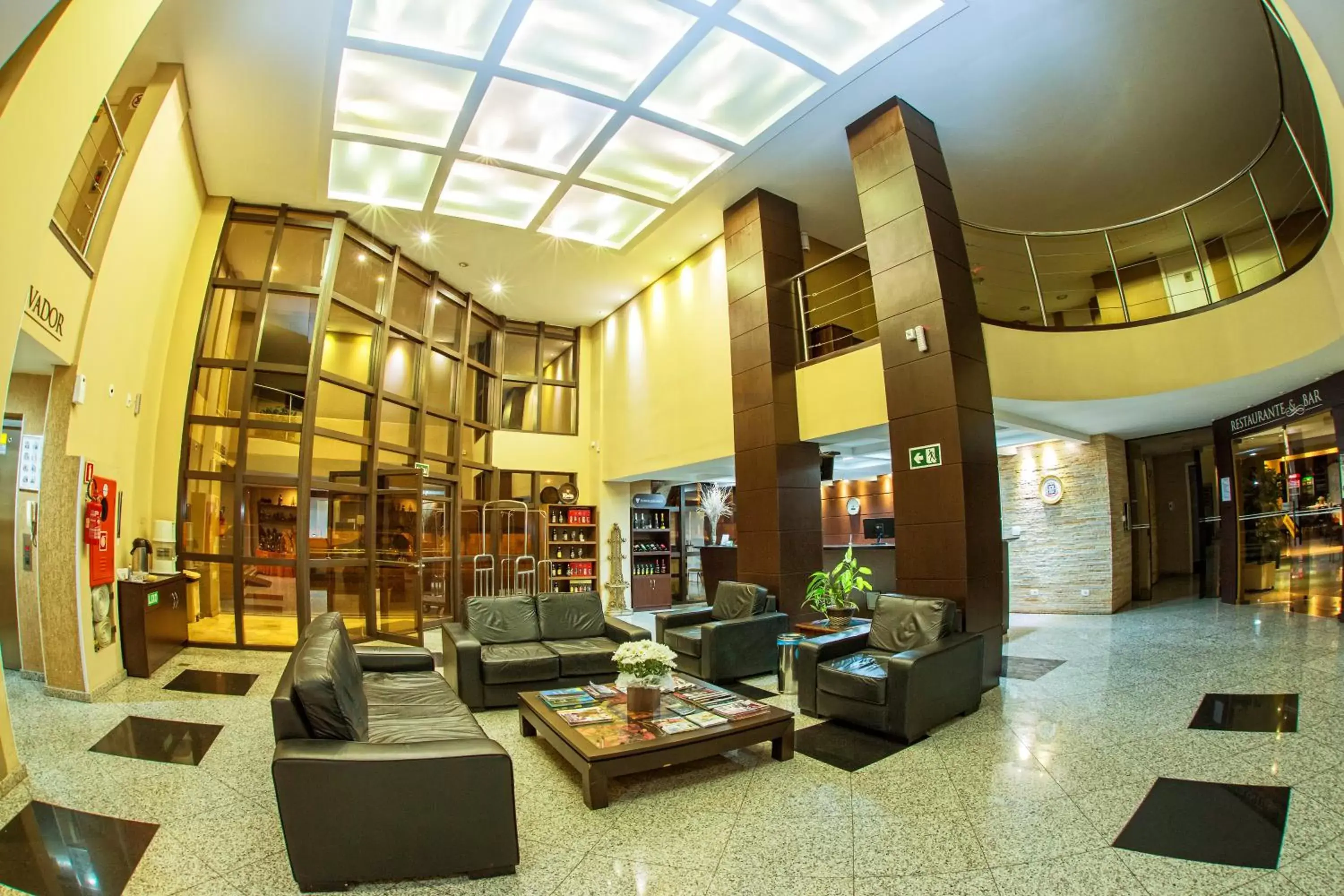 Facade/entrance in Hotel Campo Largo Comfort Facade/entrance in Hotel Campo Largo Comfort