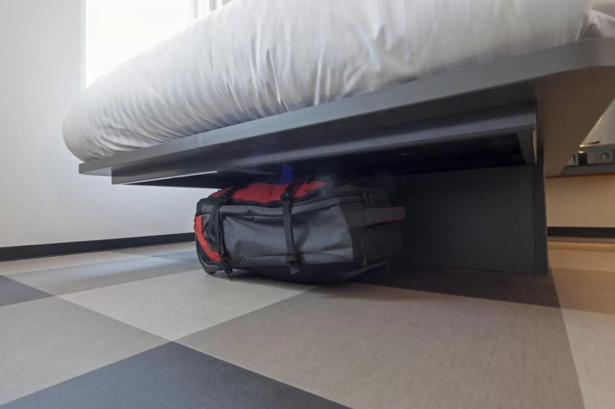 Bed, Bunk Bed in Maxhotel Amsterdam Airport Schiphol