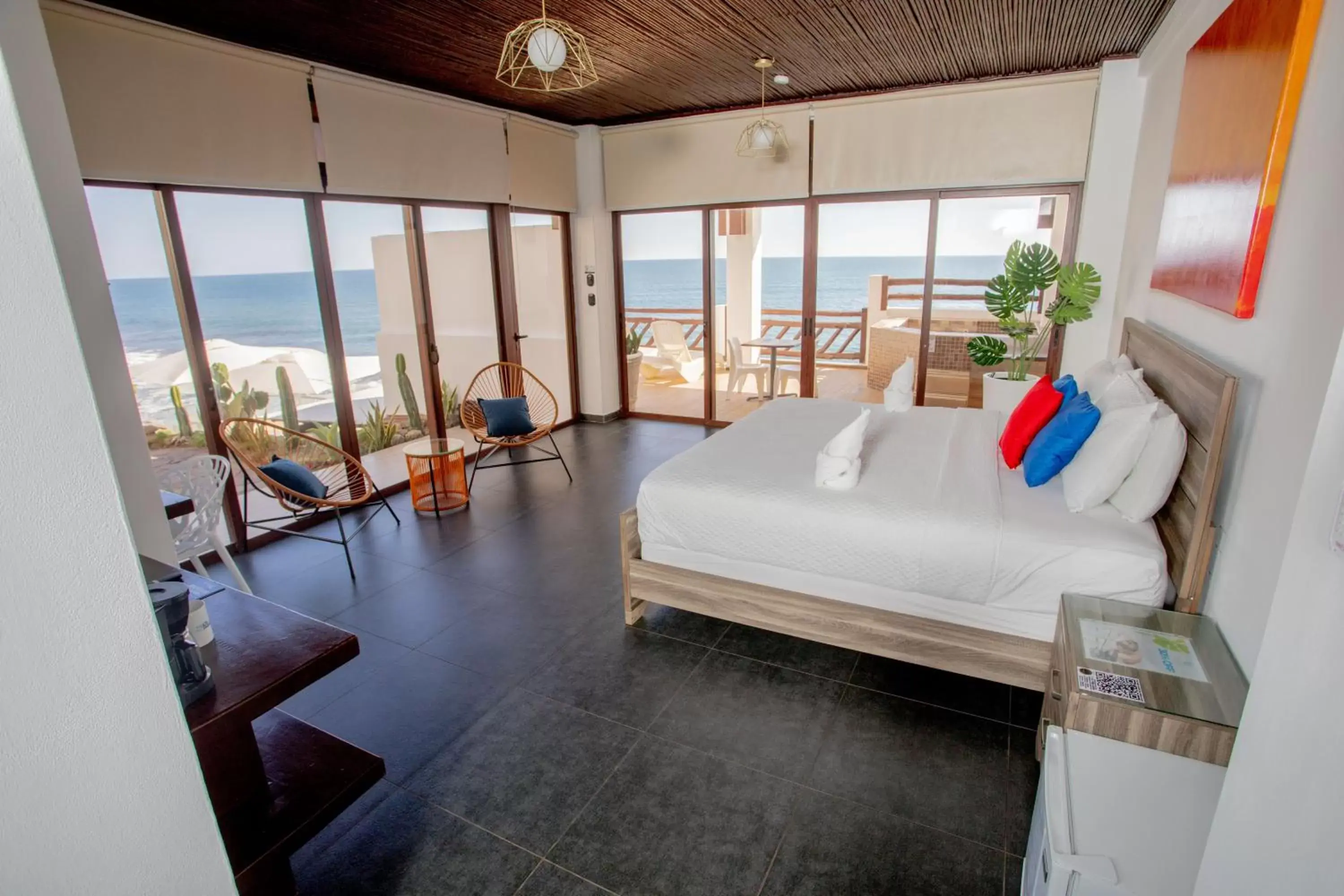 Suite with Sea View in Hotel Los Farallones