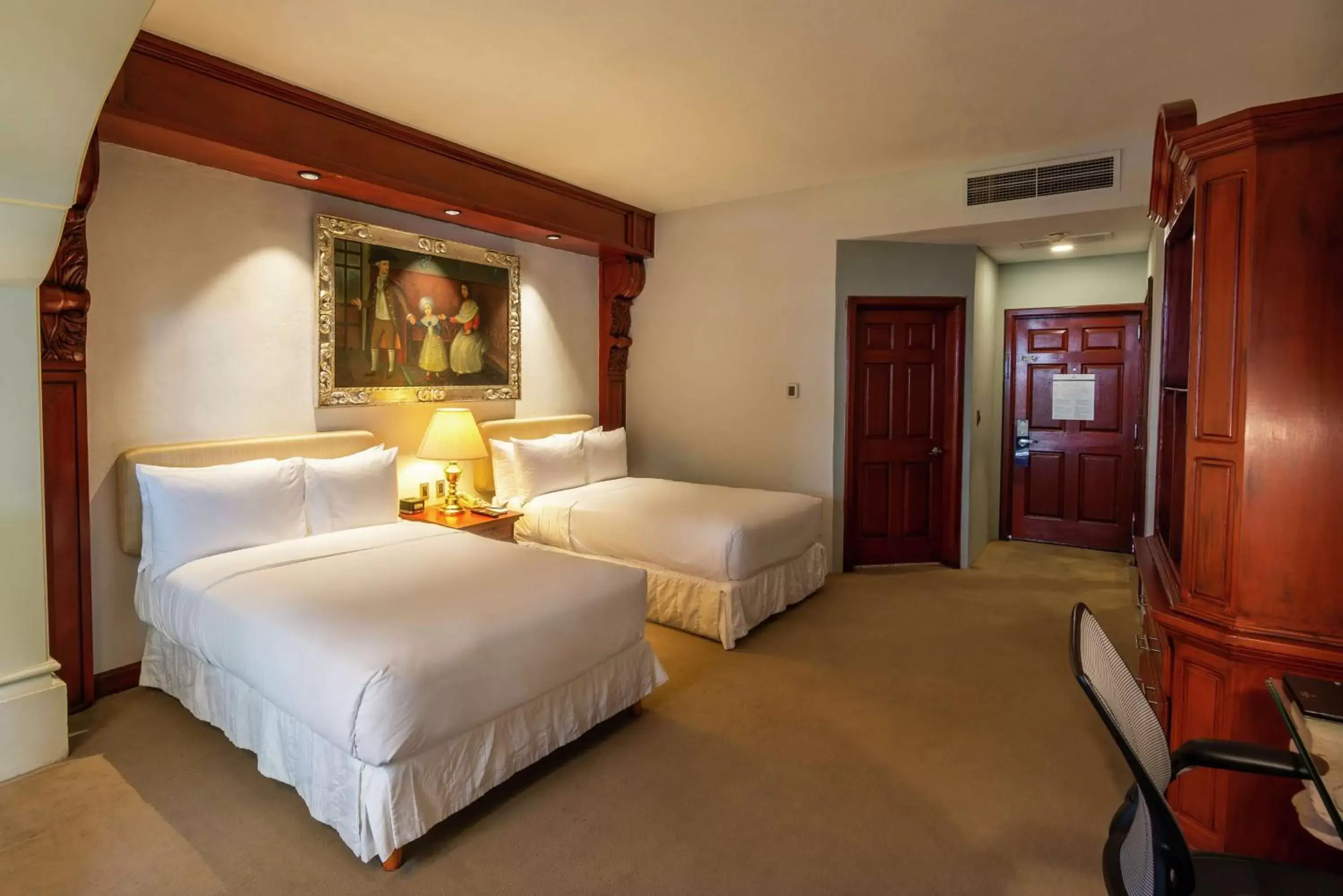 Bedroom, Bed in Hilton San Luis Potosi