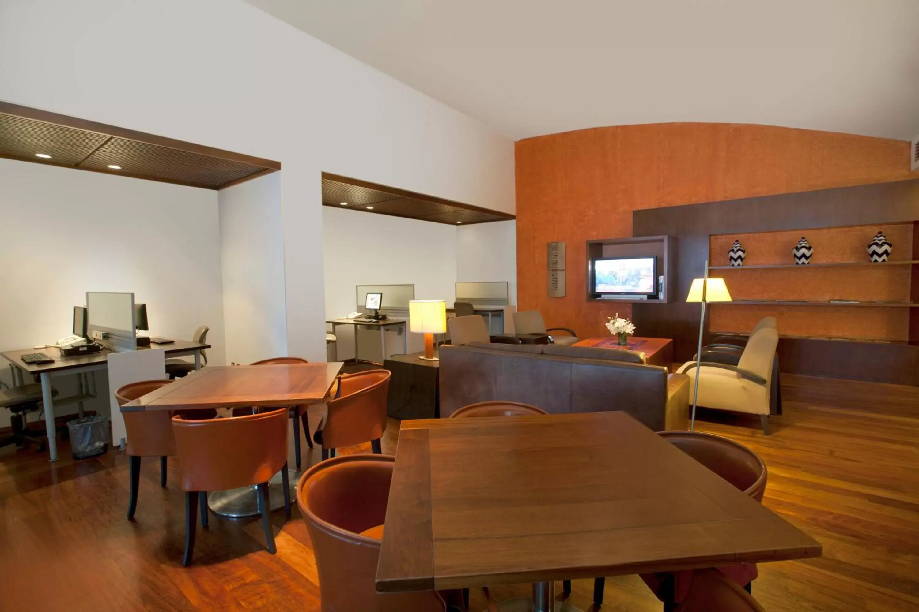 Business facilities, Restaurant/Places to Eat in Grand Fiesta Americana Queretaro