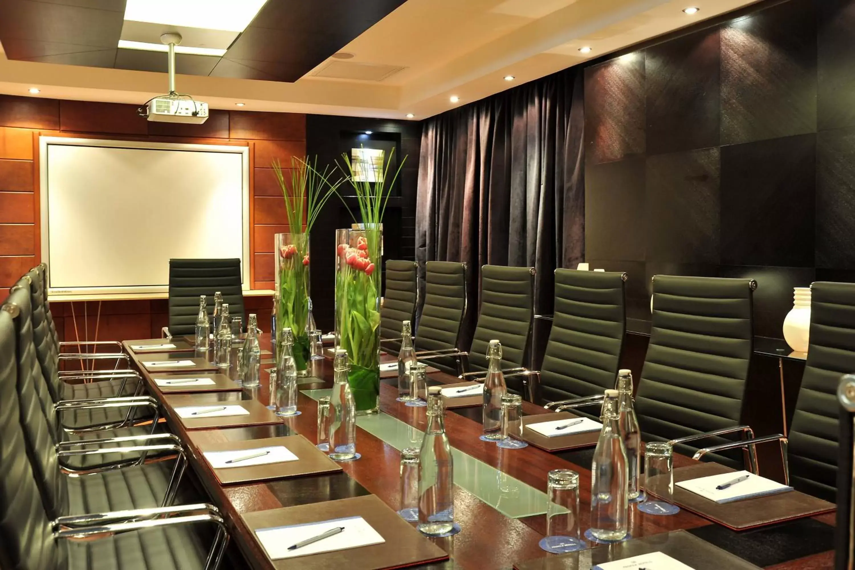 Meeting/conference room, Business Area/Conference Room in Protea Hotel by Marriott Midrand