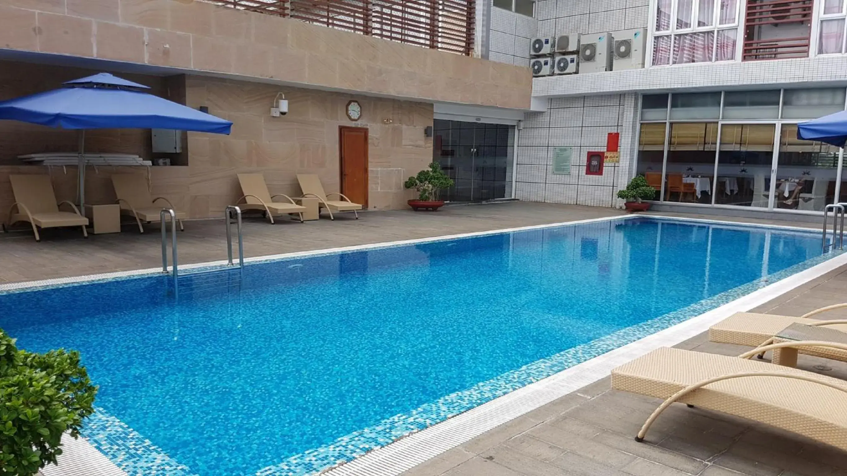 Swimming pool, Property Building in Petro Hotel