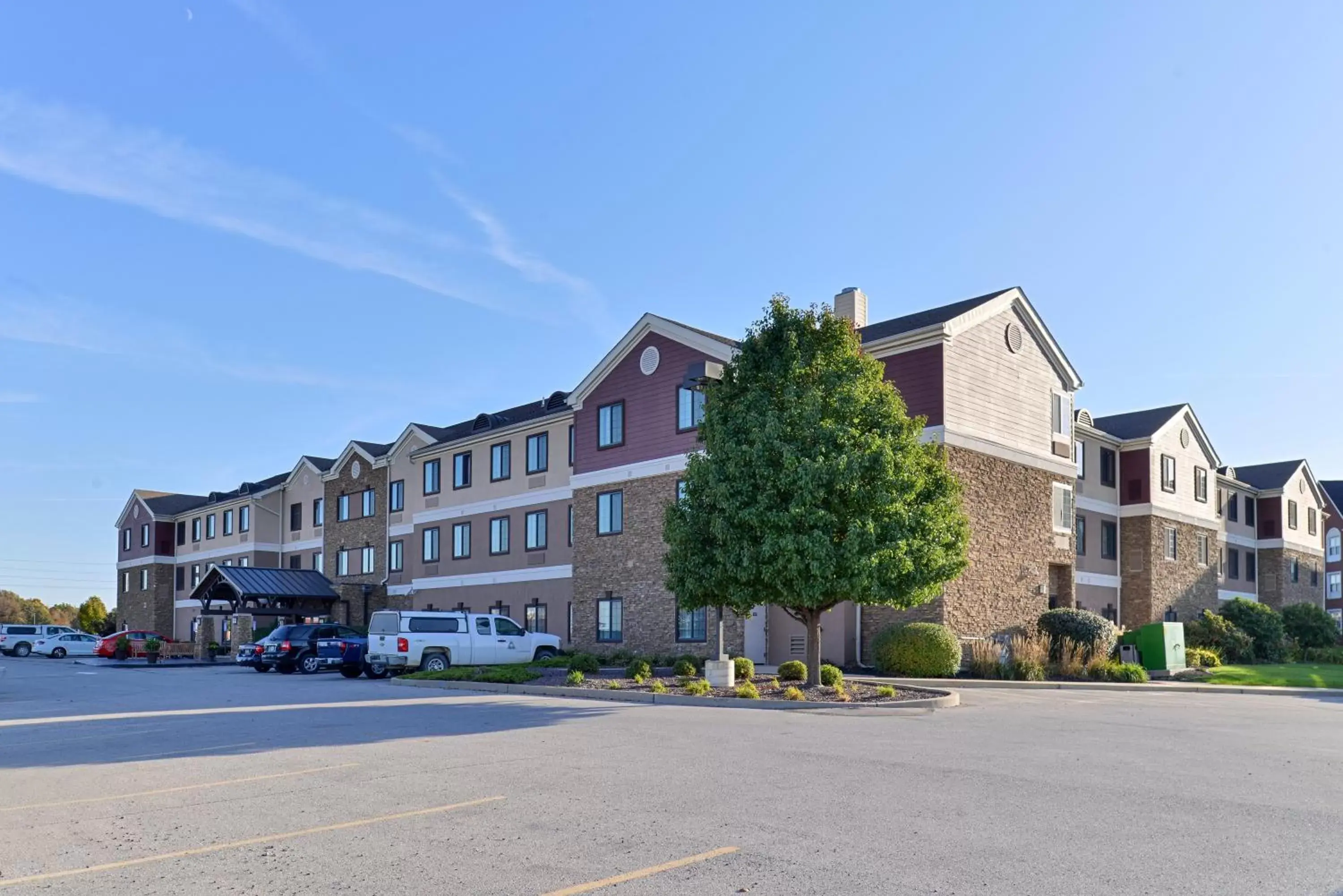 Property Building in Staybridge Suites O'Fallon Chesterfield, an IHG Hotel