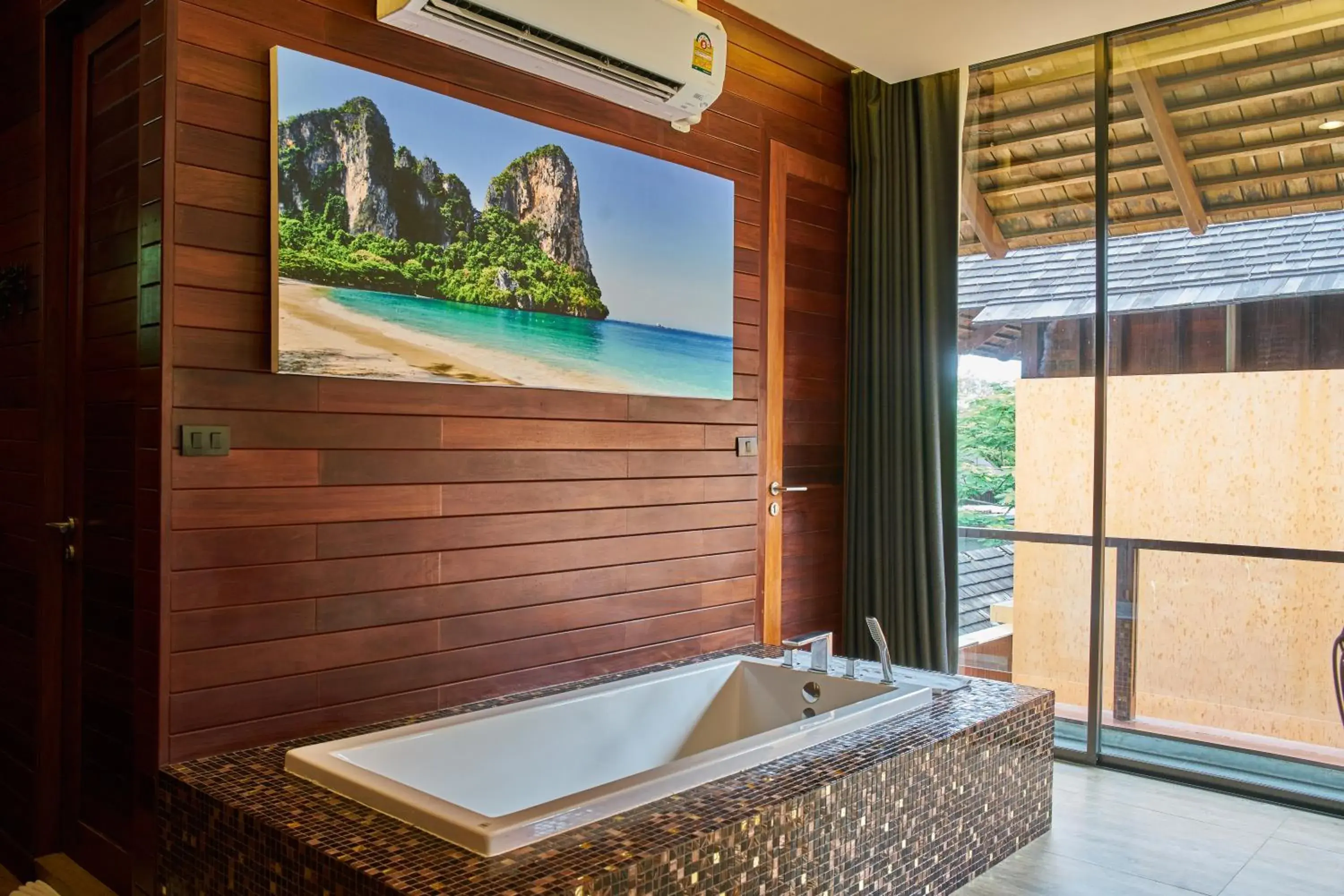 Bath in Avatar Railay