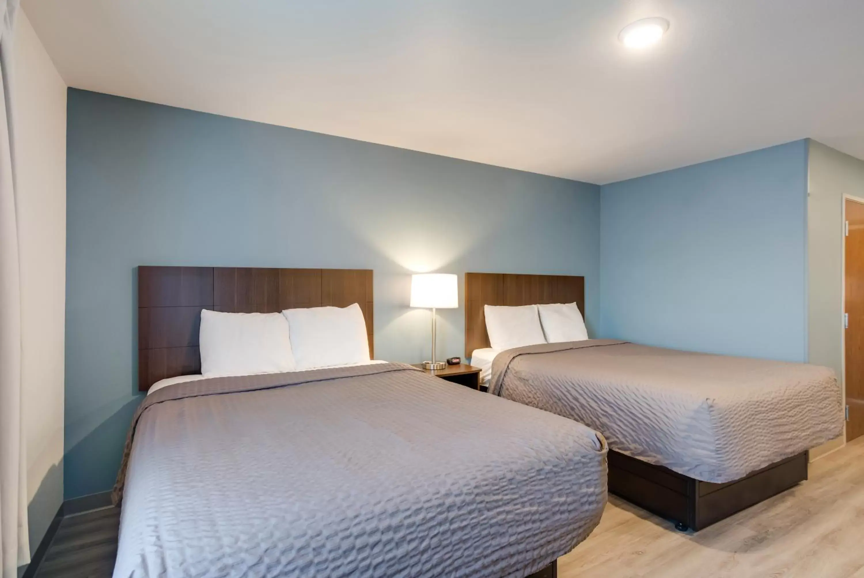 Bedroom, Bed in WoodSpring Suites Smyrna-La Vergne