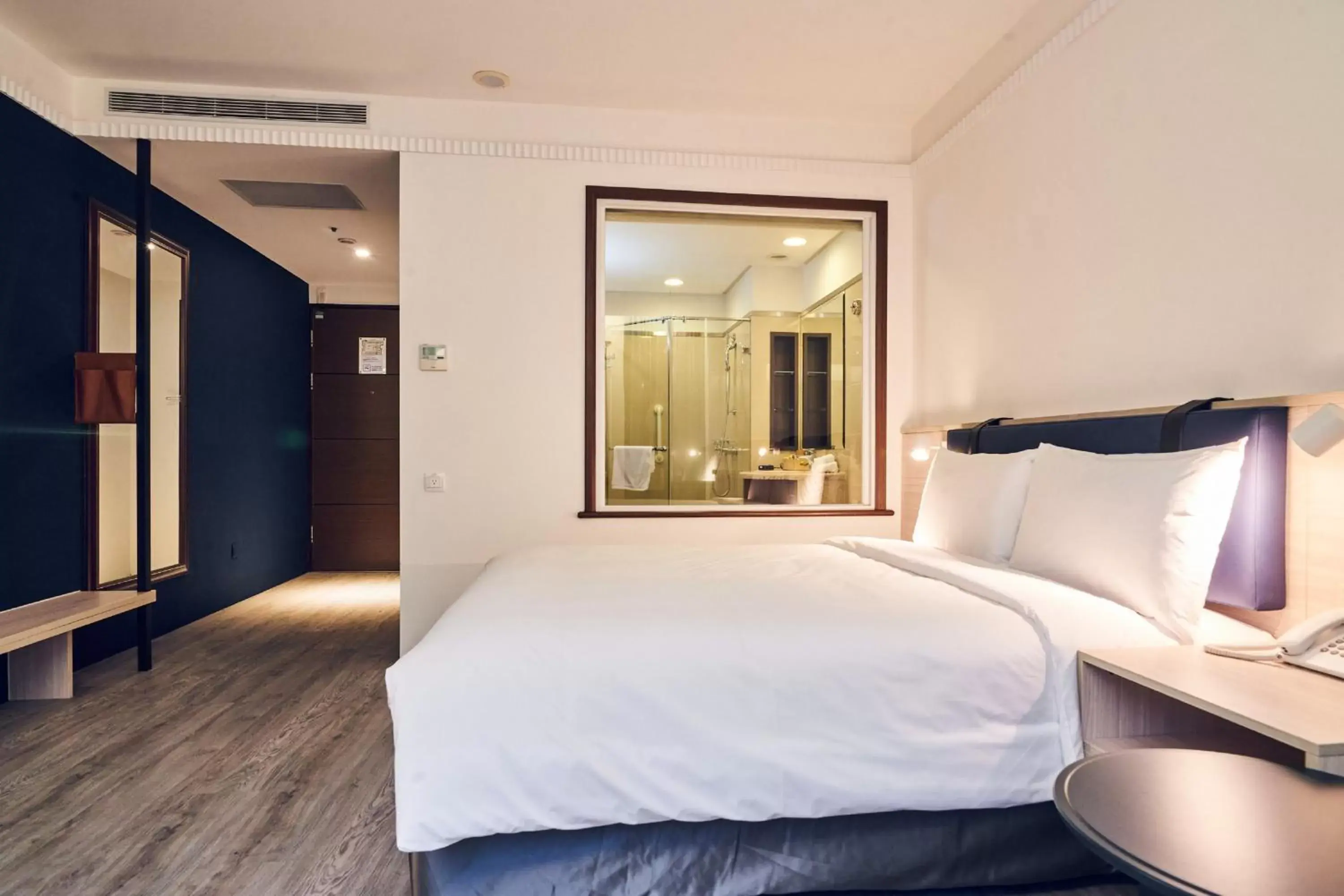 Photo of the whole room, Bed in CHECK inn Select Taipei Nangang