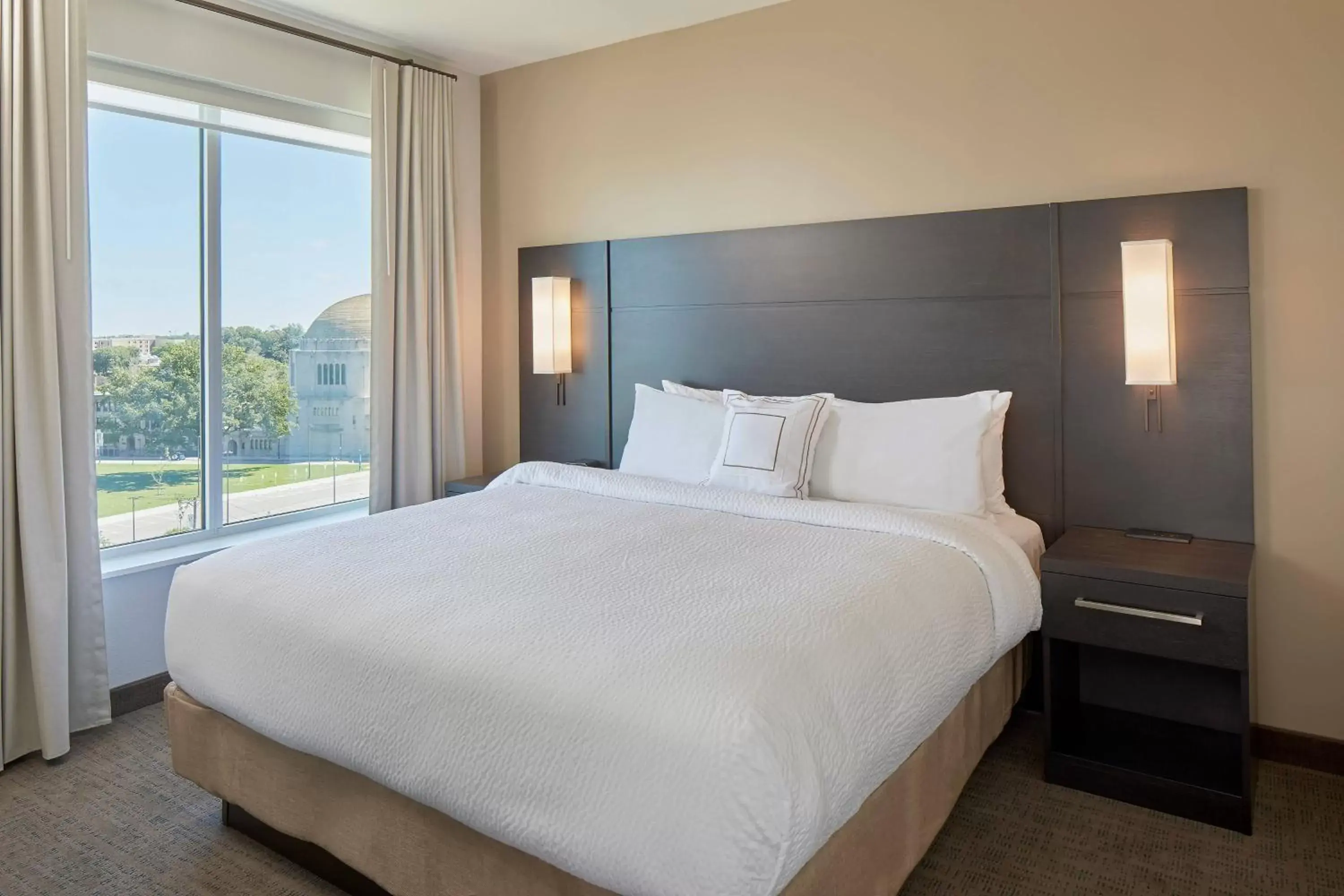 Bedroom, Bed in Residence Inn by Marriott Cleveland University Circle/Medical Center