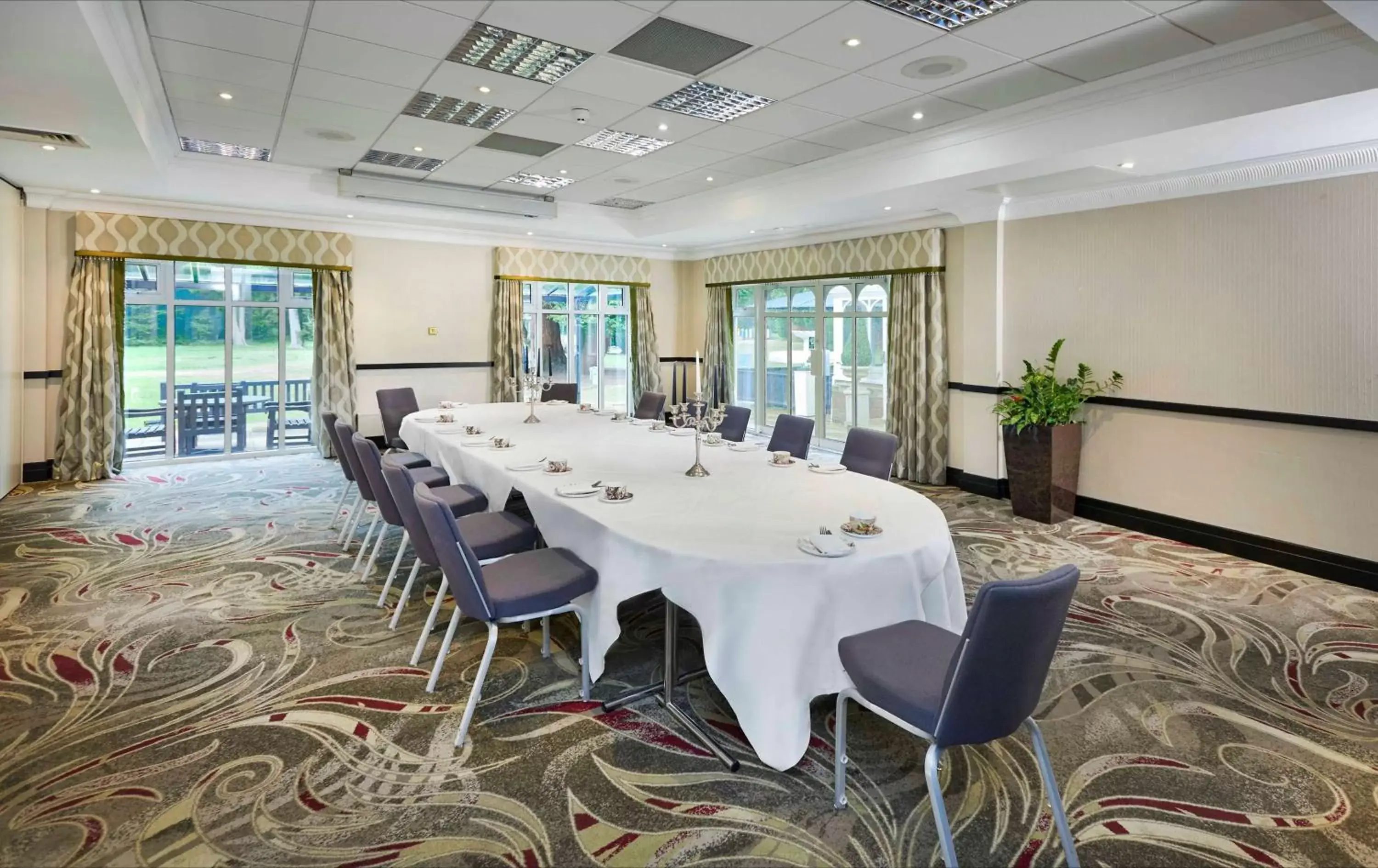 Meeting/conference room in DoubleTree by Hilton St. Anne's Manor