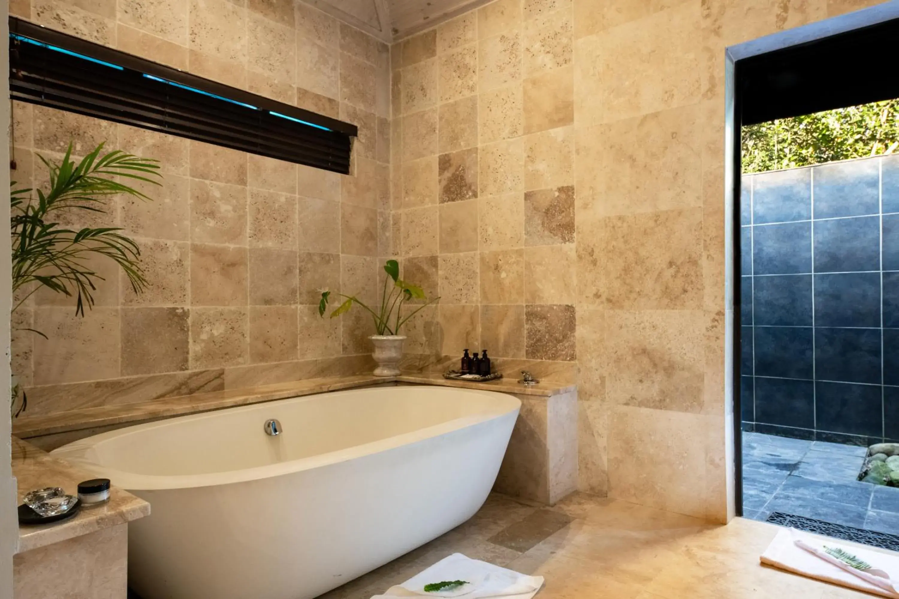 Bathroom in Prana Lodge