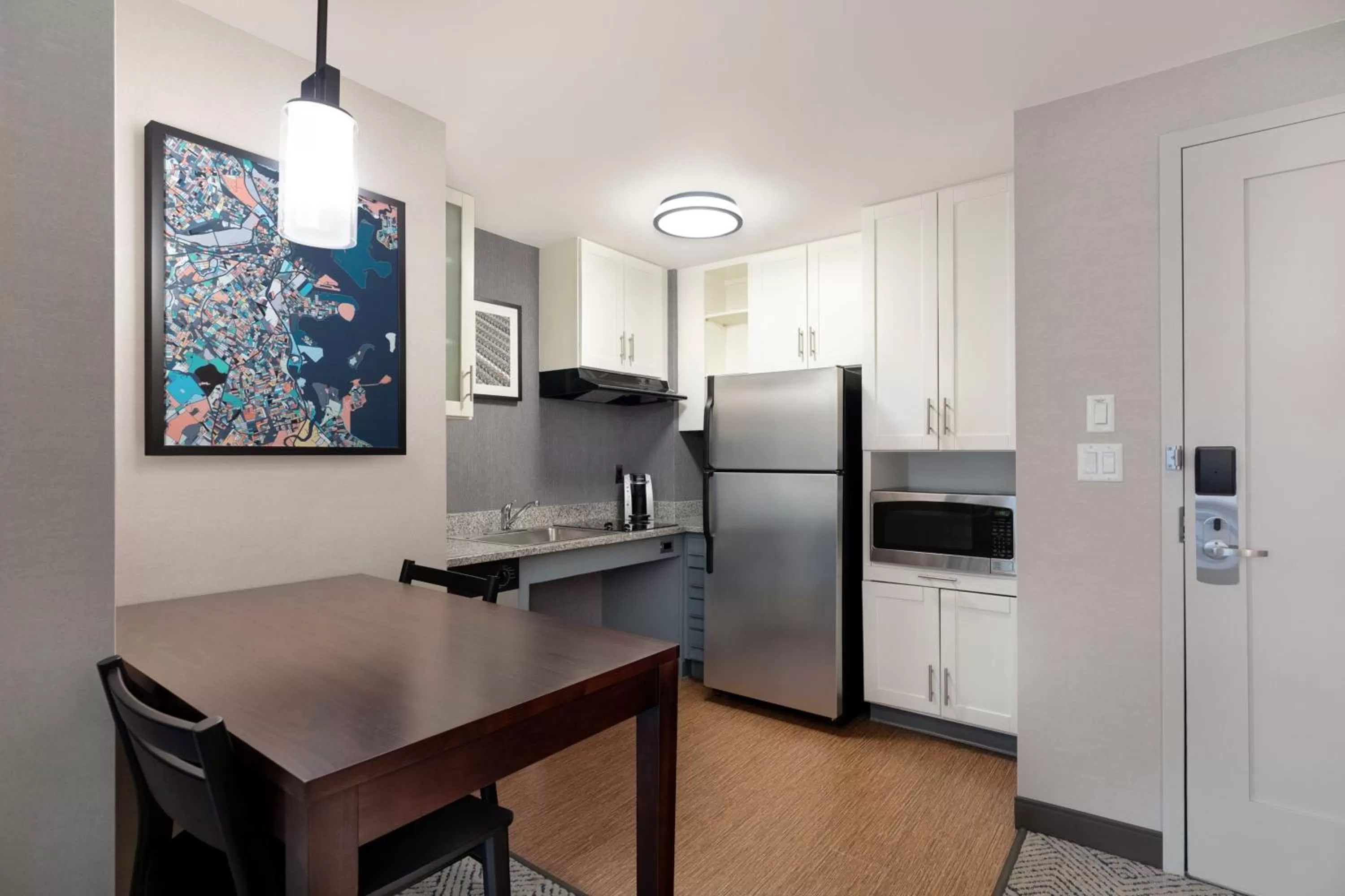 Kitchen or kitchenette in Residence Inn by Marriott Boston Back Bay/Fenway