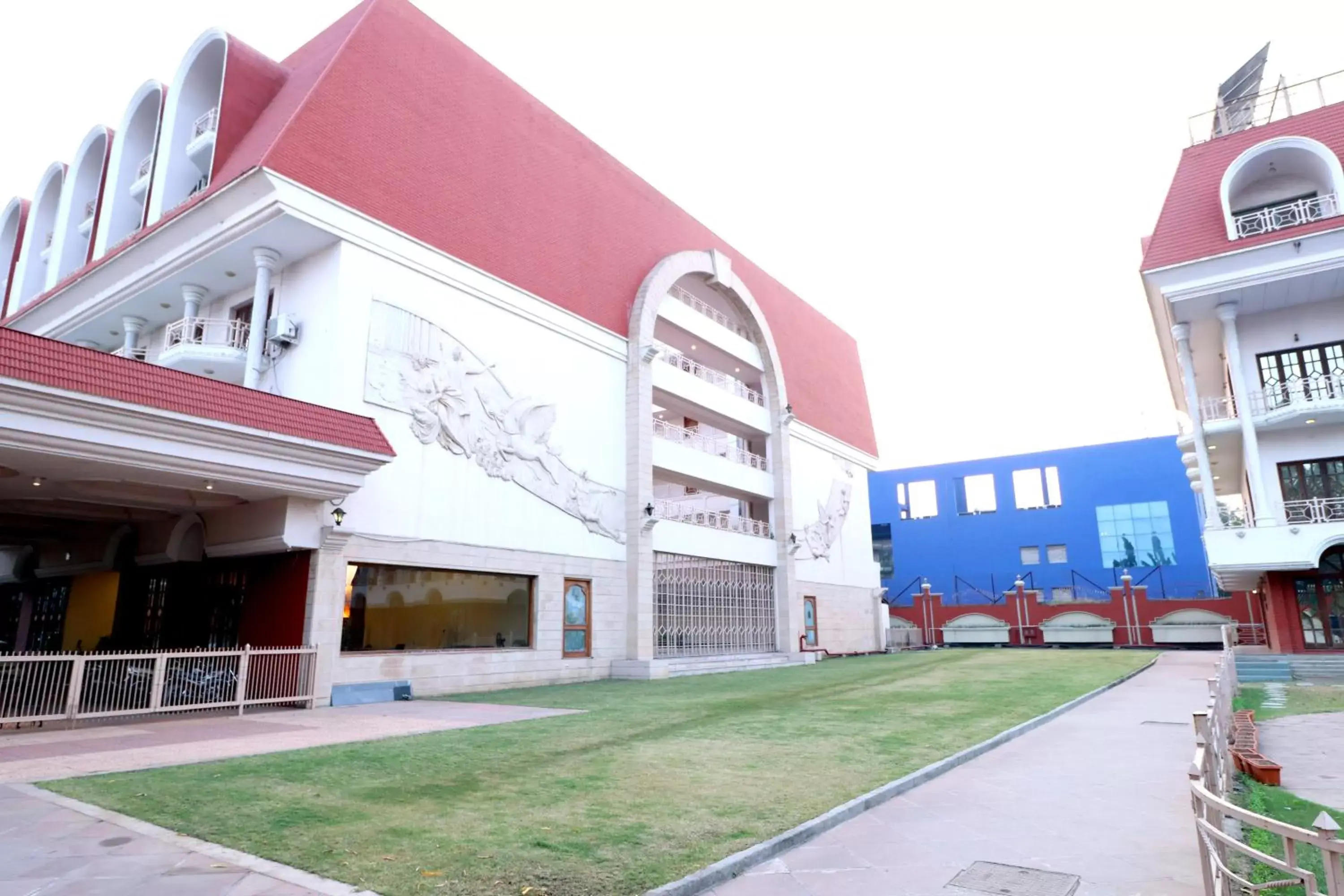 Facade/entrance, Property Building in Hotel AGC