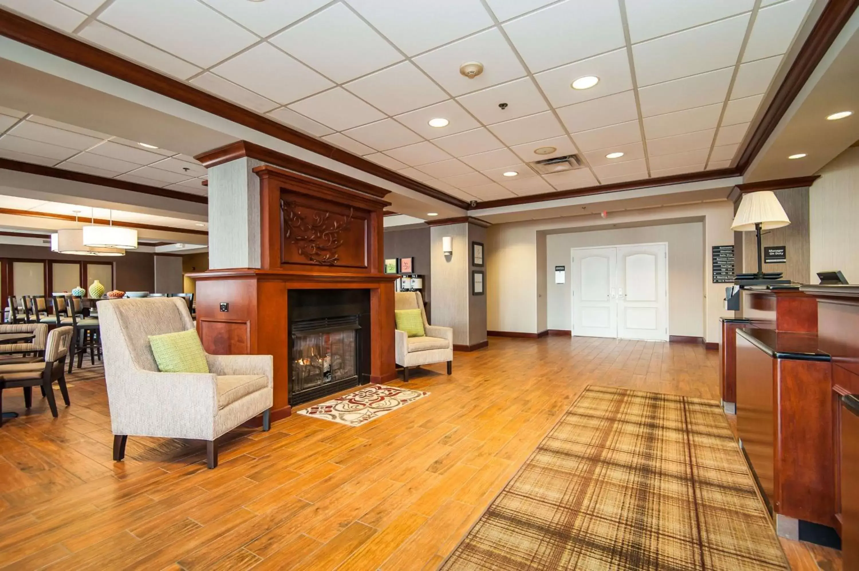 Lobby or reception in Hampton Inn South Kingstown - Newport Area