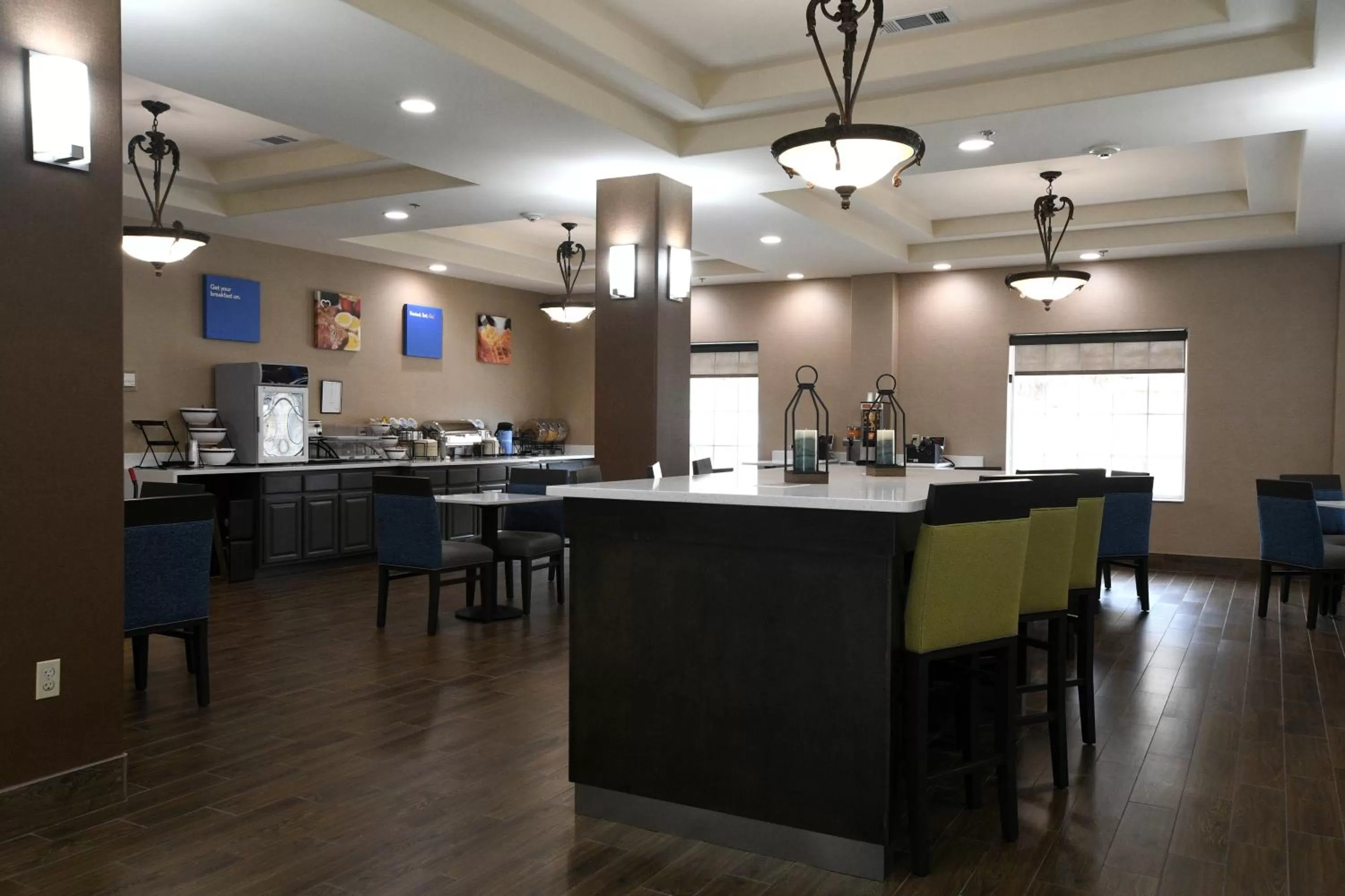 Breakfast in Baymont Inn & Suites by Wyndham Glen Rose