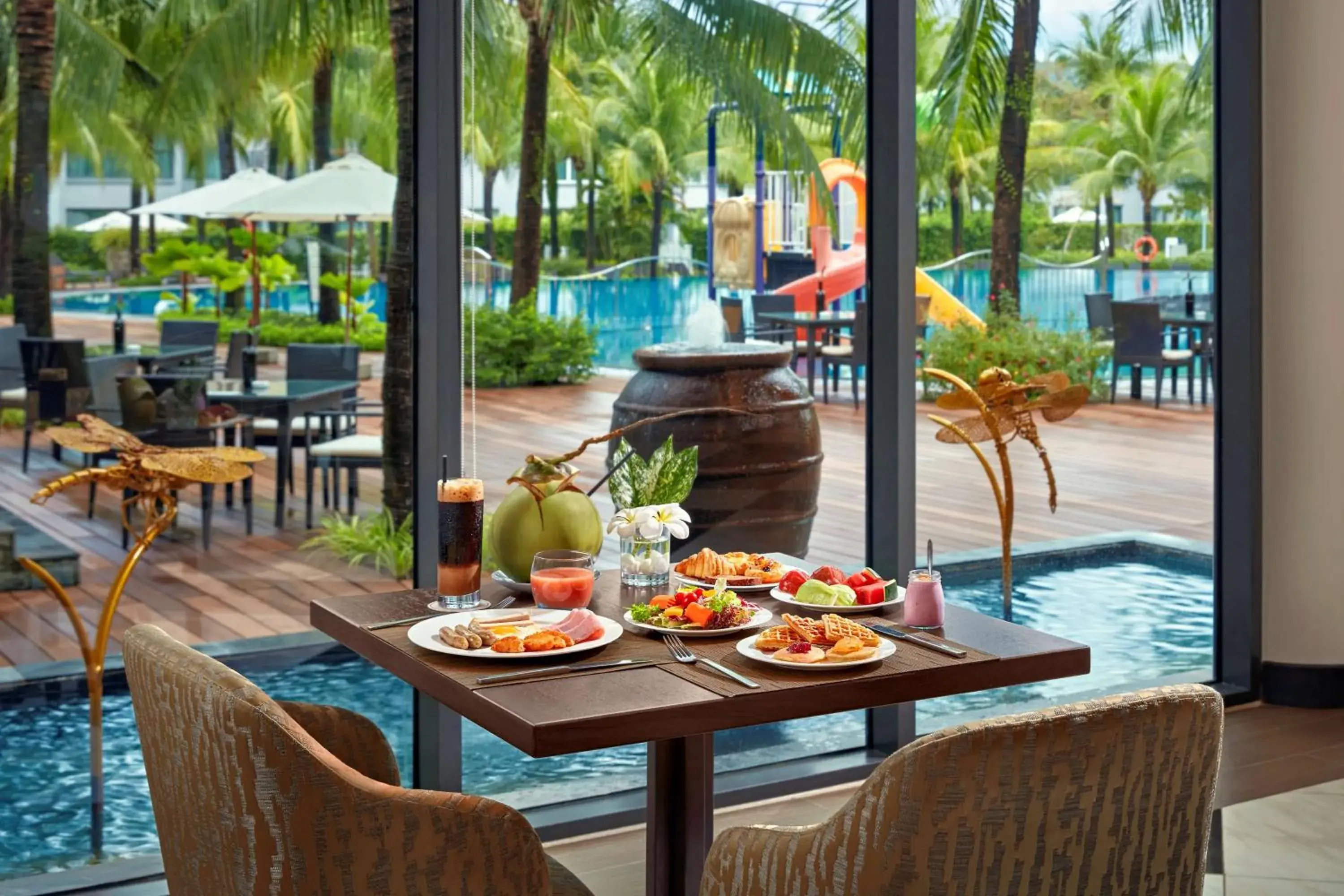 Restaurant/places to eat in Best Western Premier Sonasea Villas Phu Quoc
