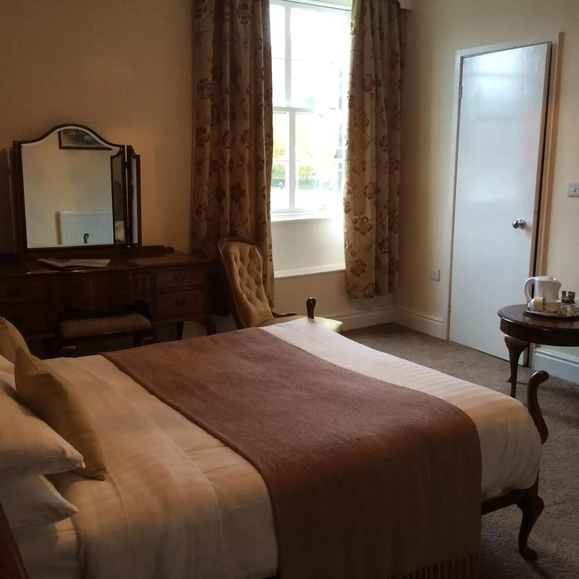 Bed in The Eagles Hotel Bed in The Eagles Hotel