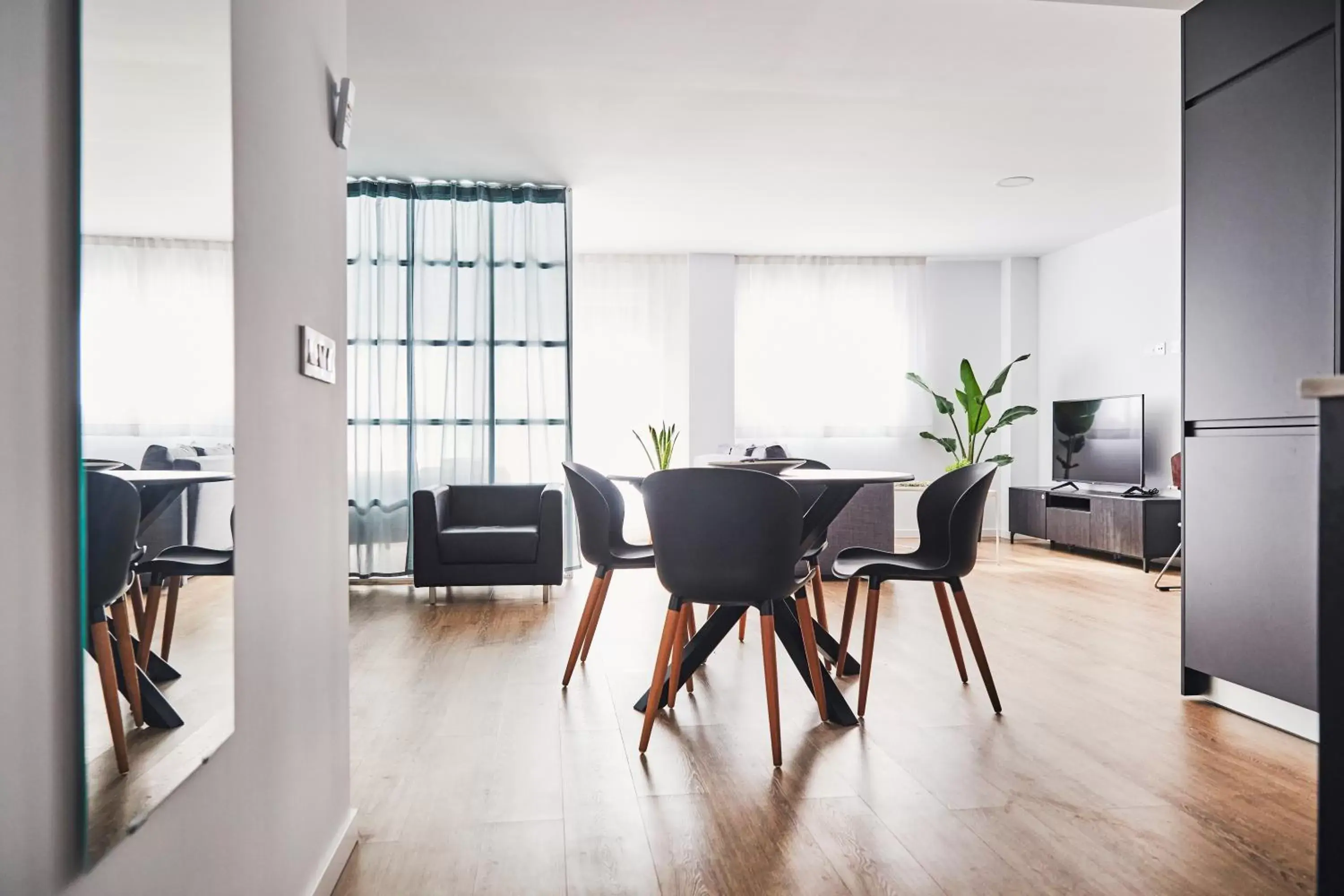 Photo of the whole room, Dining Area in RIBALTA SENSACIONES