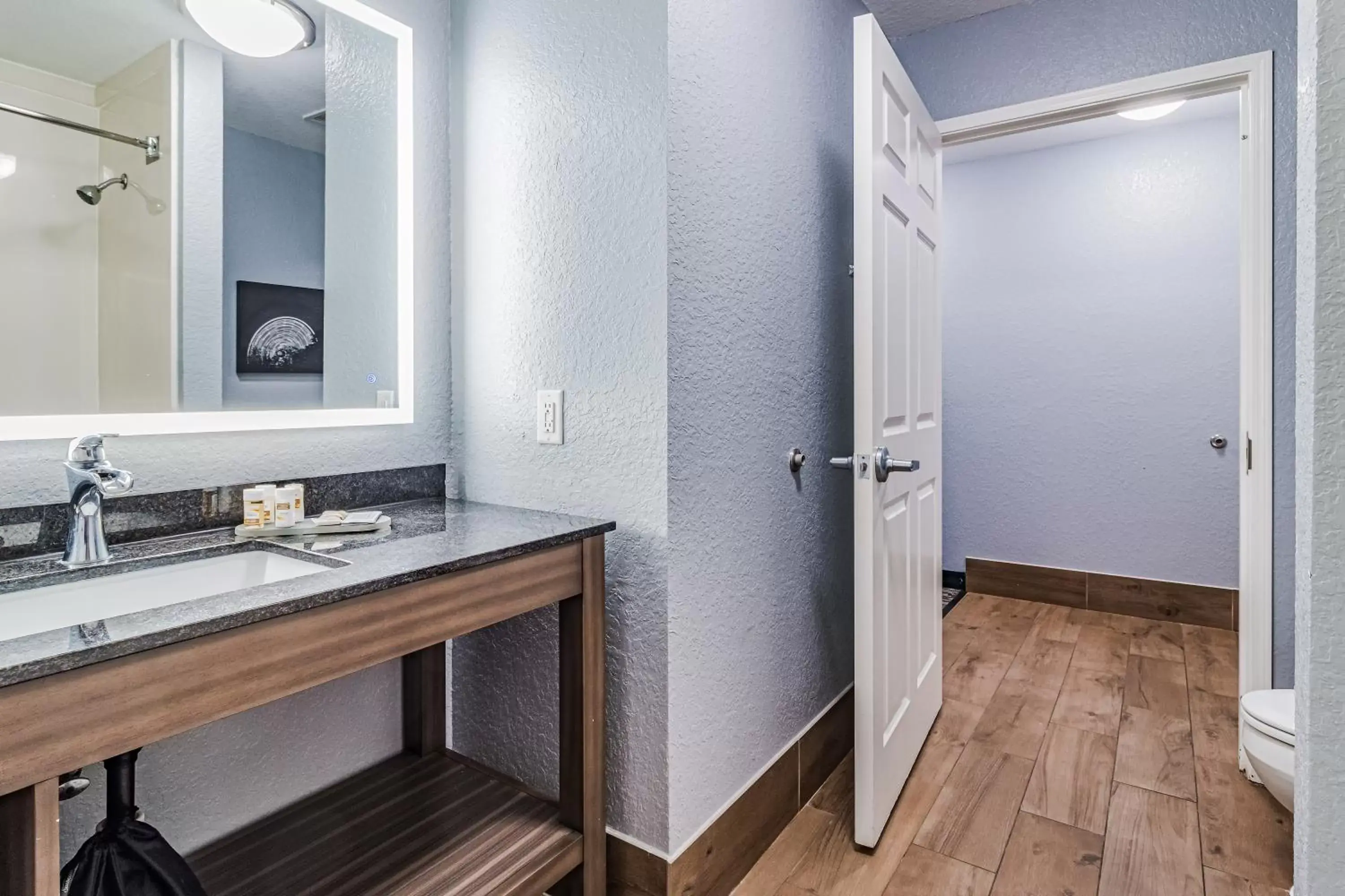 Bathroom in La Quinta by Wyndham Tomball